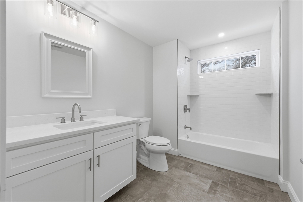 18 Evergreen Rd