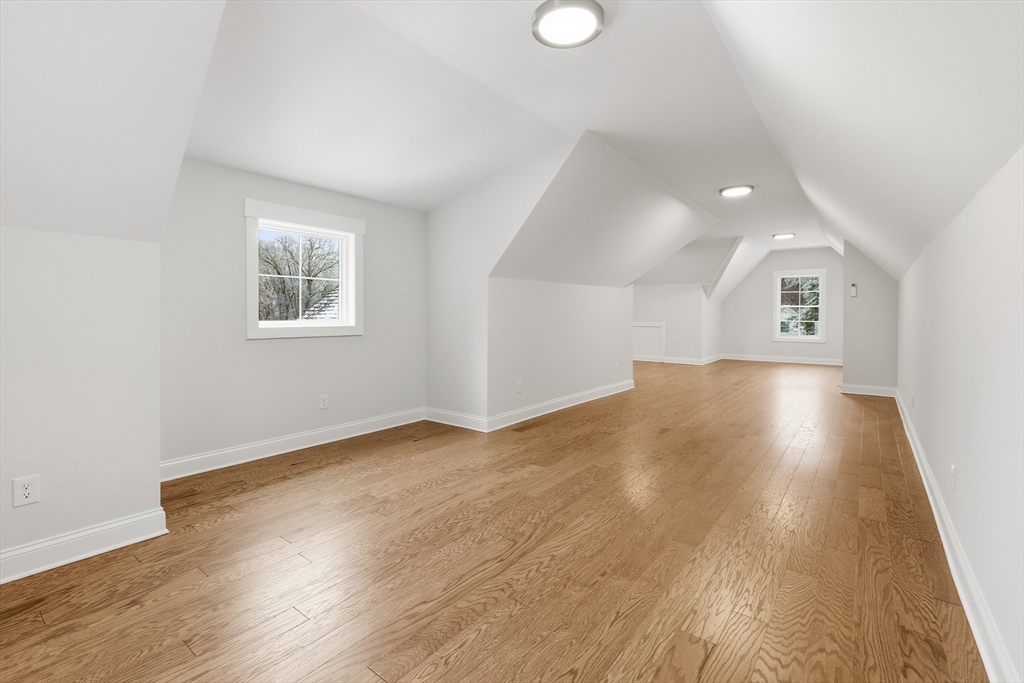 18 Evergreen Rd