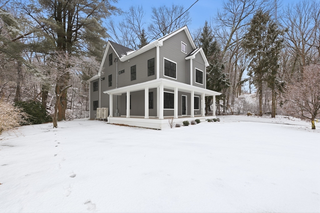 18 Evergreen Rd
