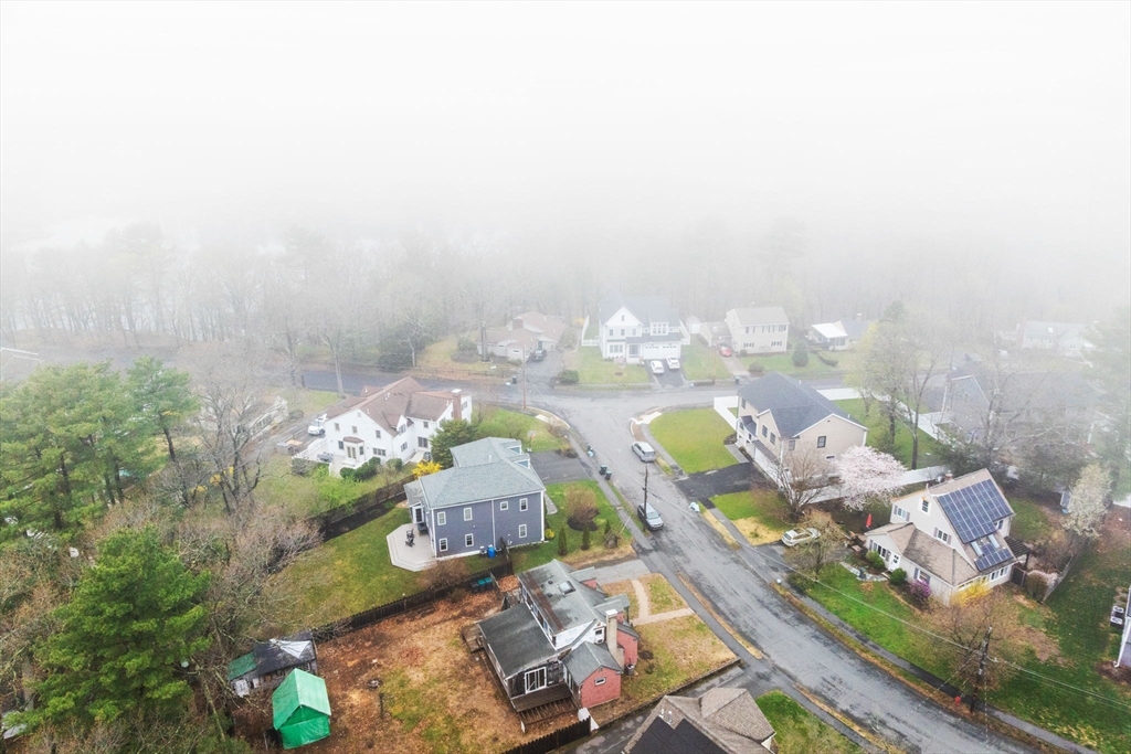 32 Longfellow Rd