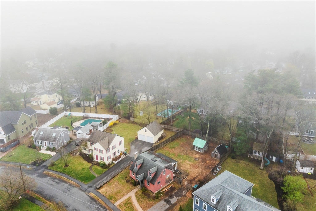 32 Longfellow Rd