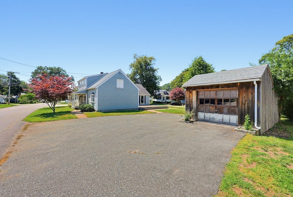 15 Fiske Street
