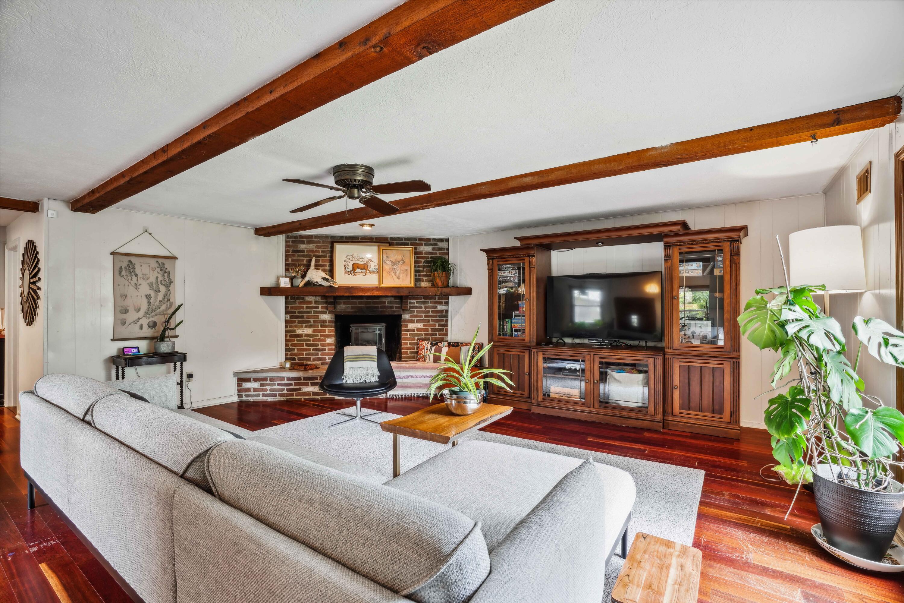 126 Meadowlark Lane