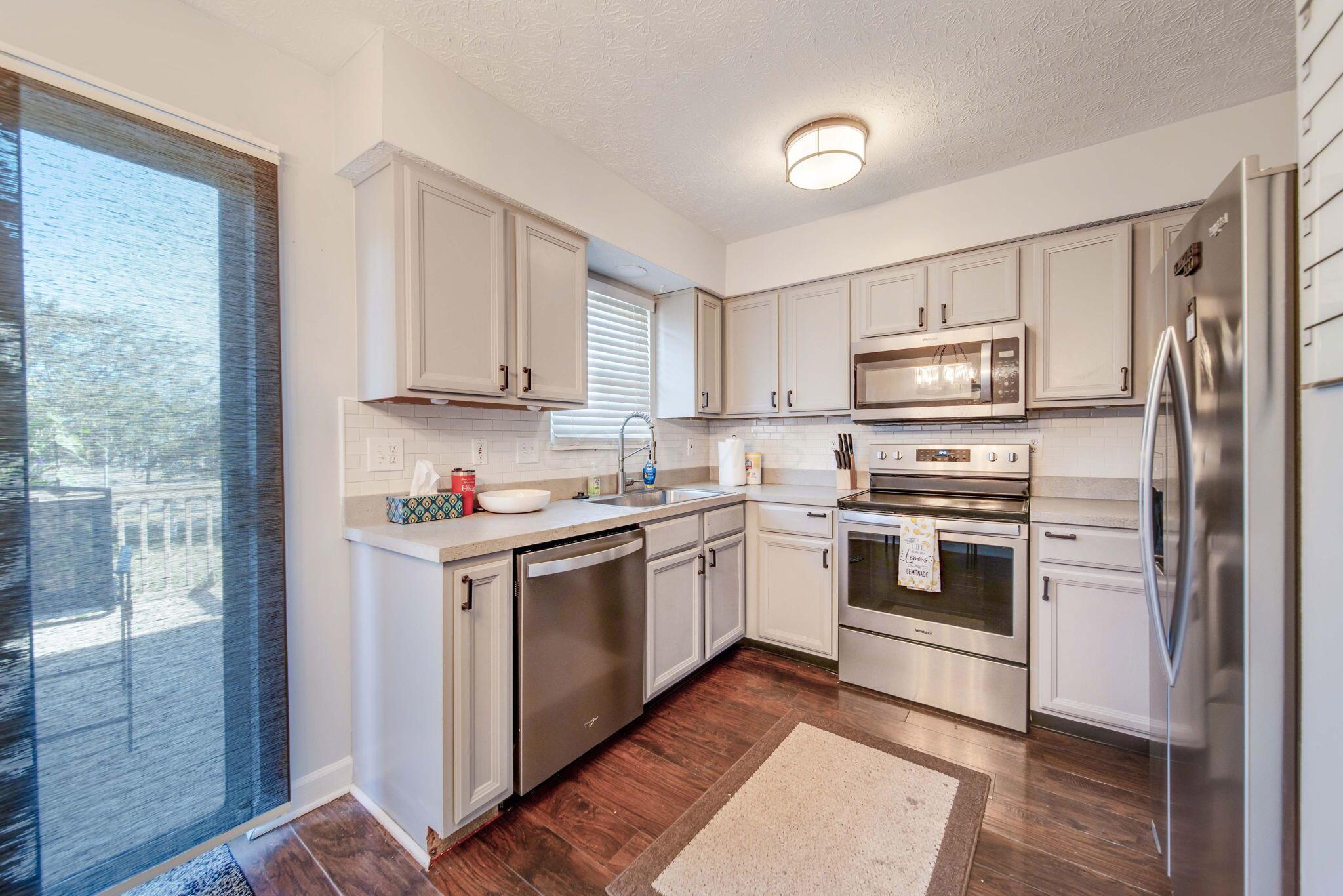 964 Charleston Way Drive, 10C