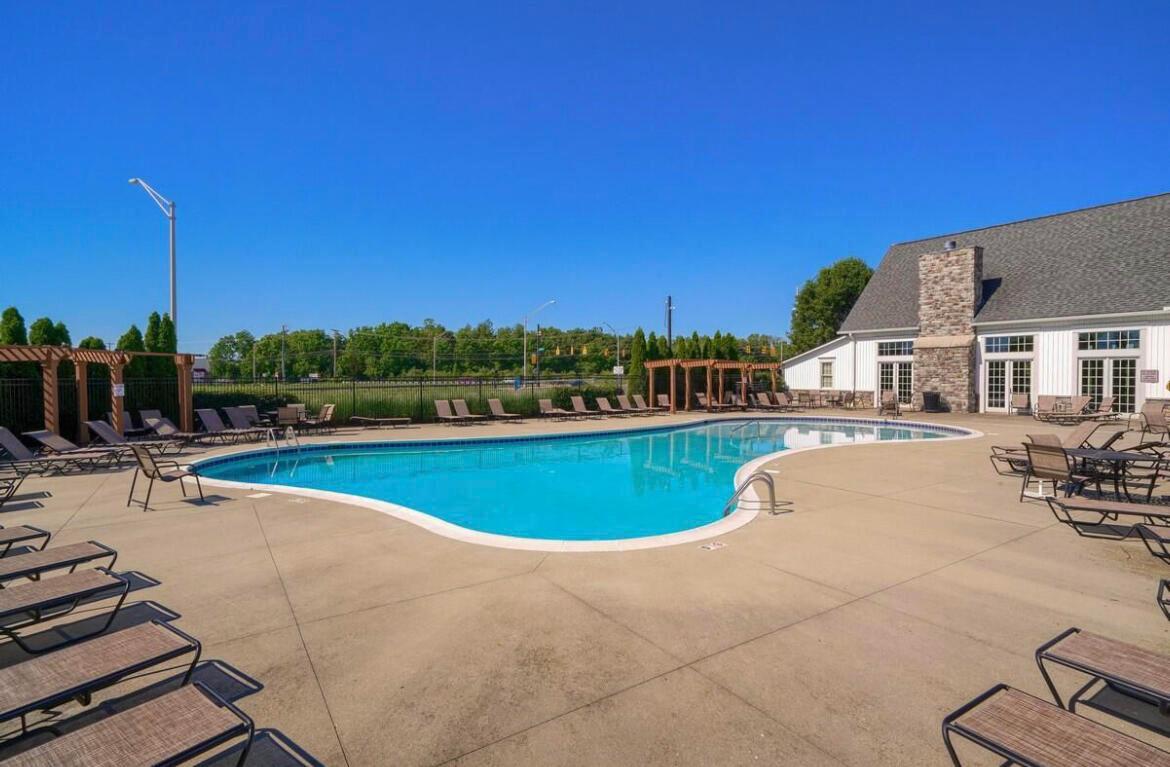 6021 Canyon Creek Drive, 206
