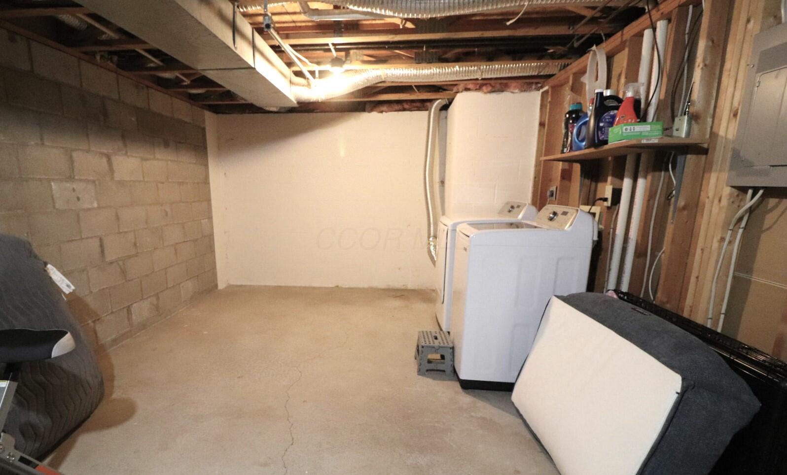 3723 Hilliard Station Road