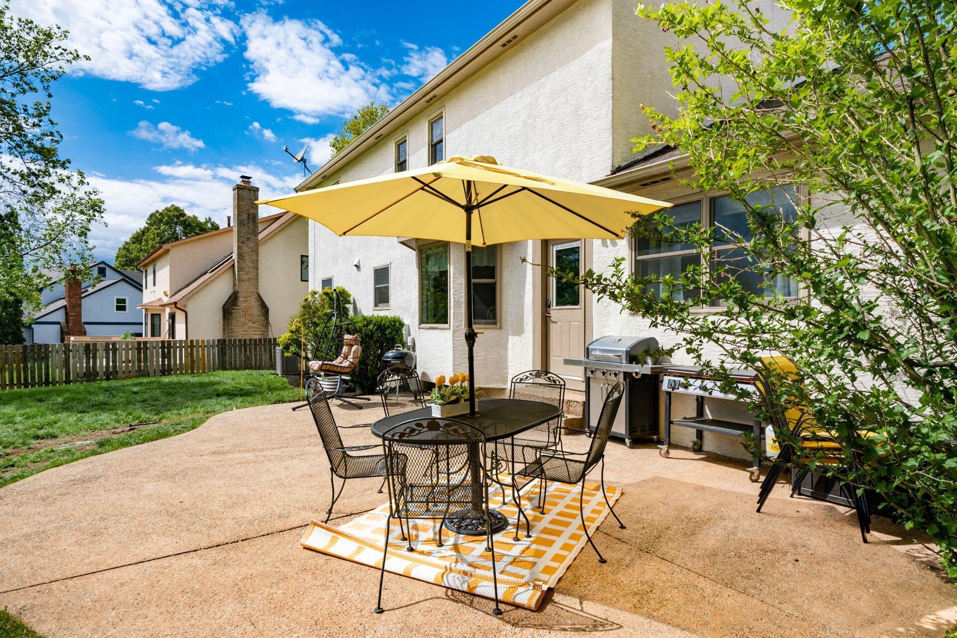 1009 Farrington Drive