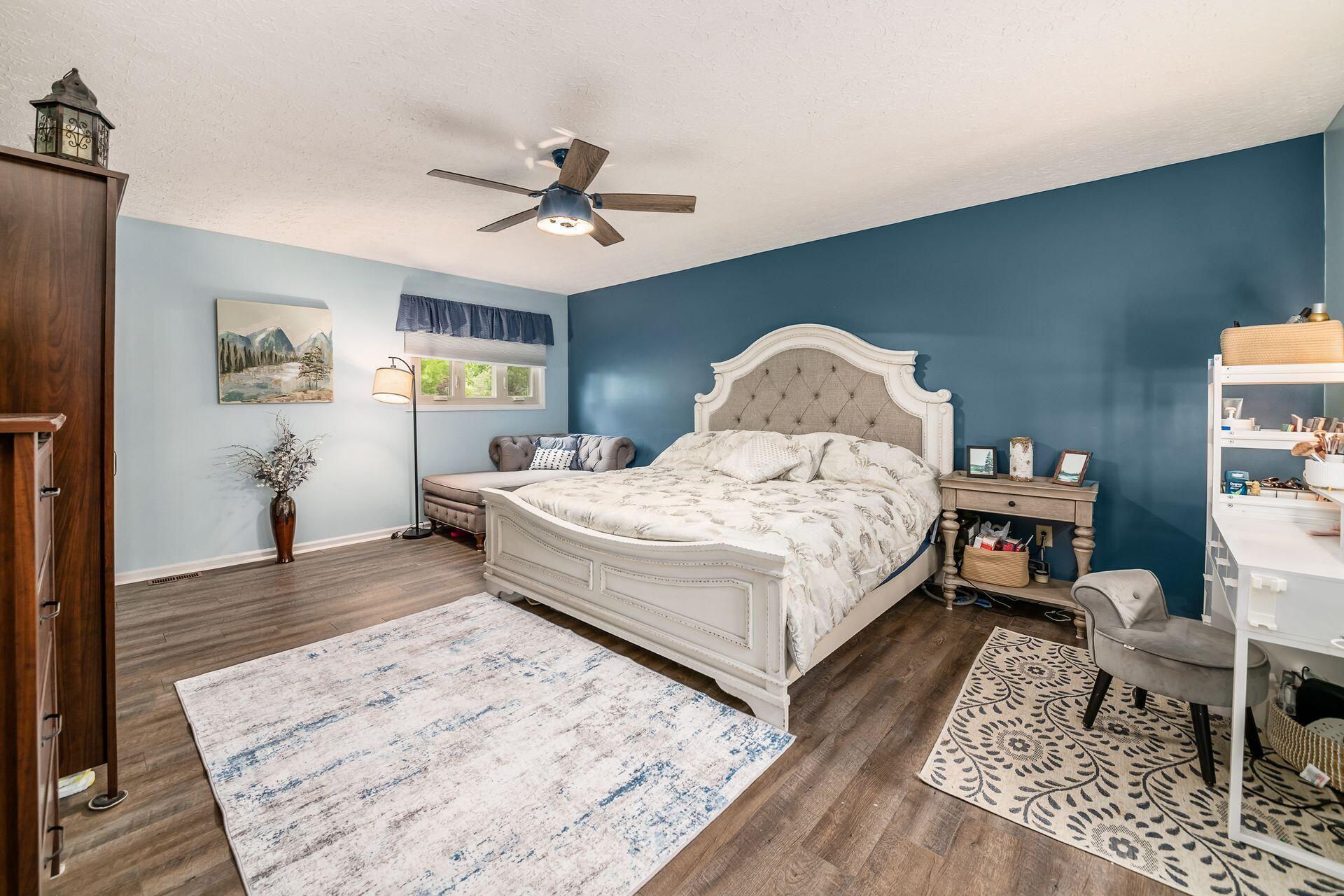 1009 Farrington Drive