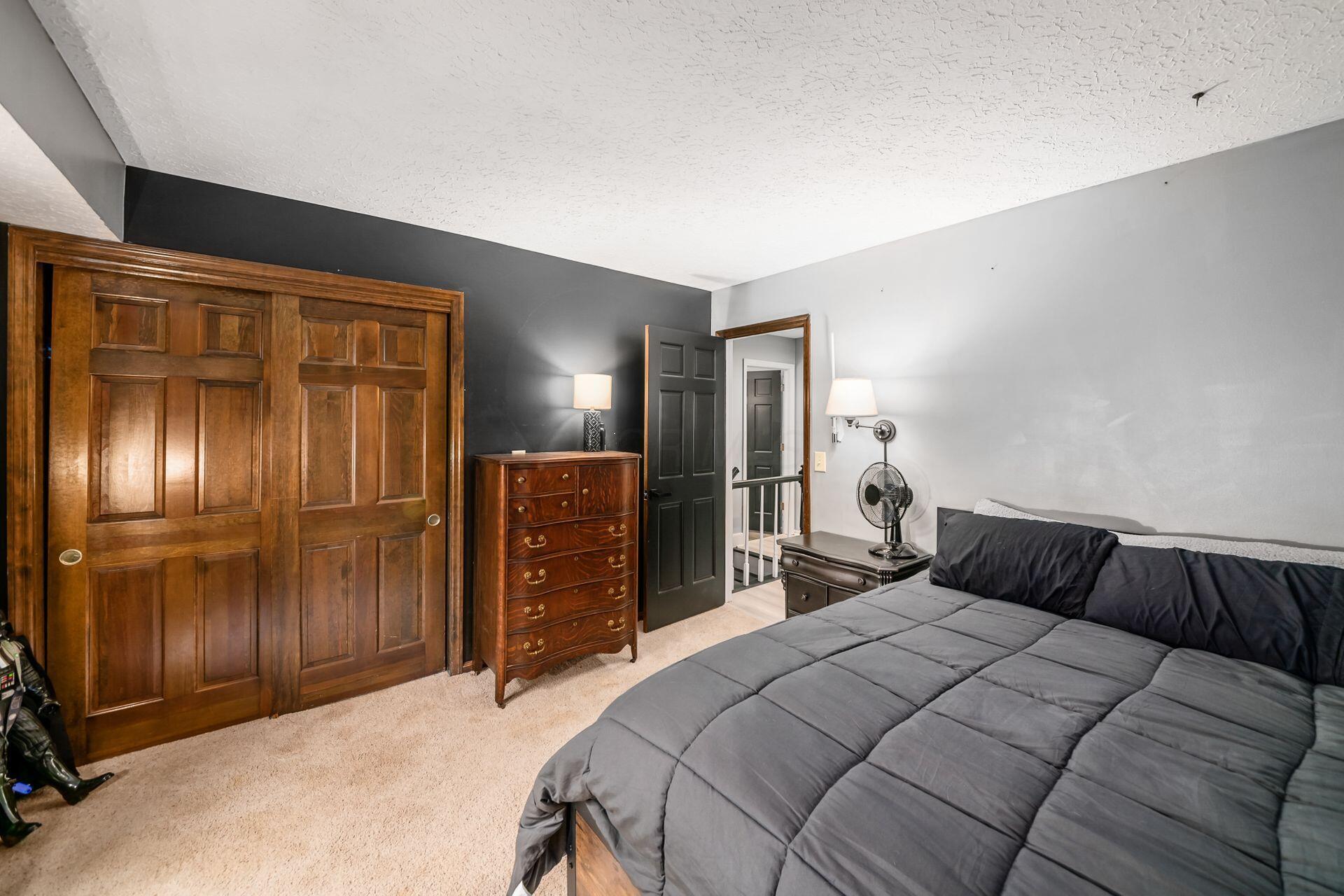 1009 Farrington Drive