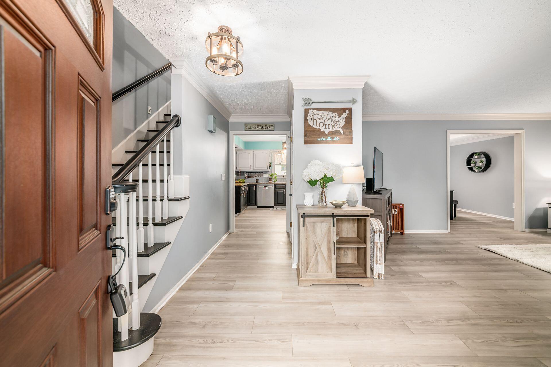 1009 Farrington Drive
