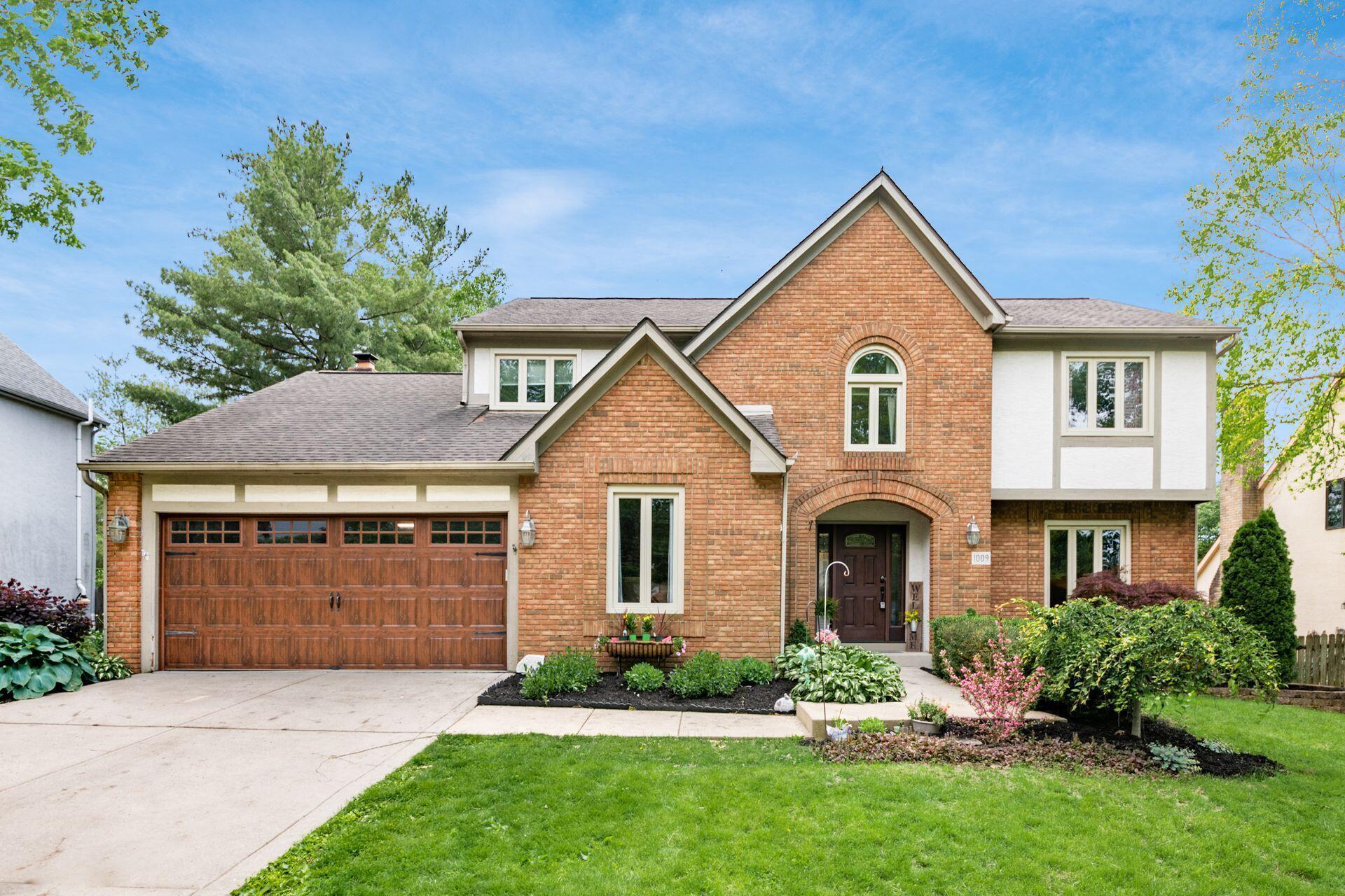 1009 Farrington Drive