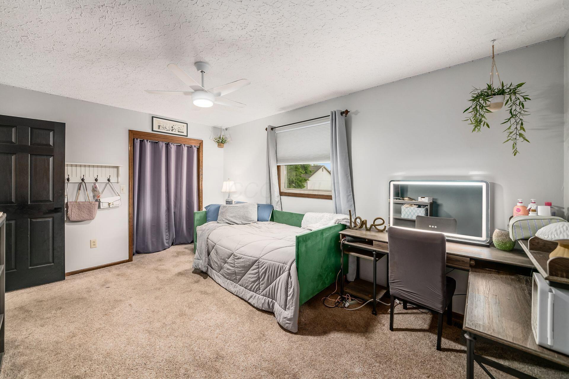 1009 Farrington Drive