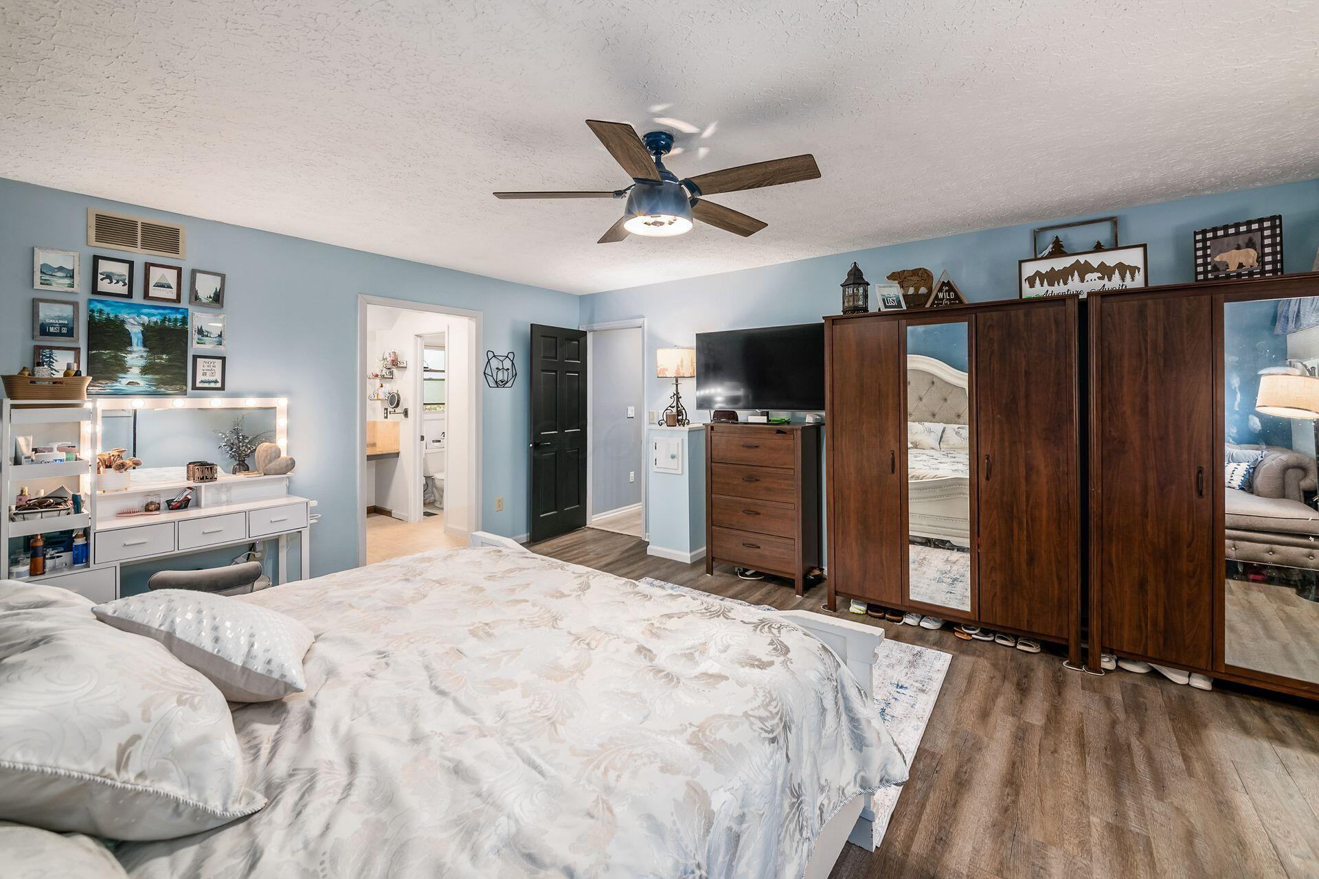 1009 Farrington Drive