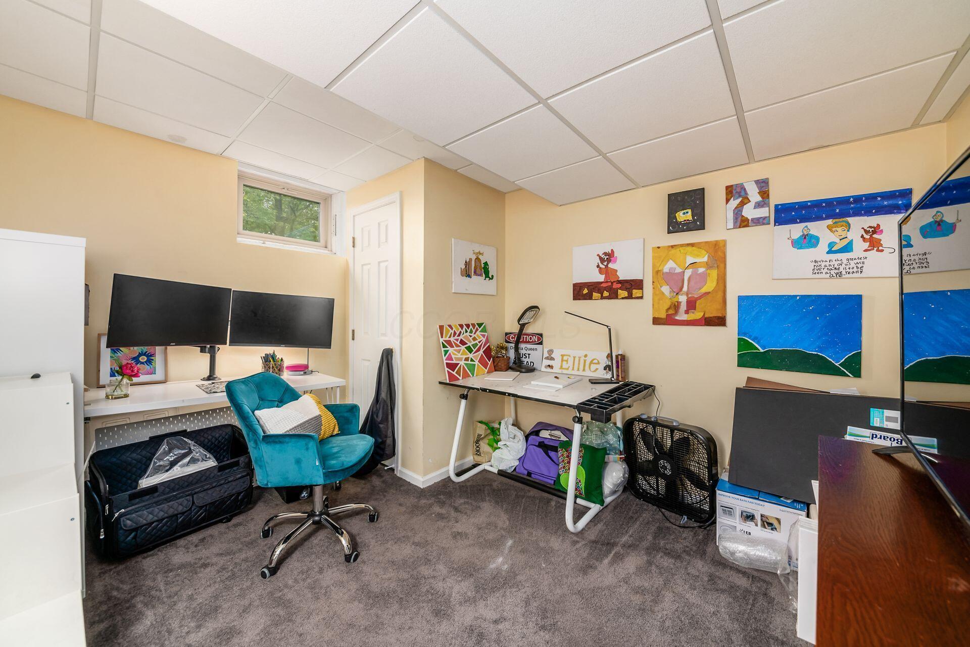 1009 Farrington Drive