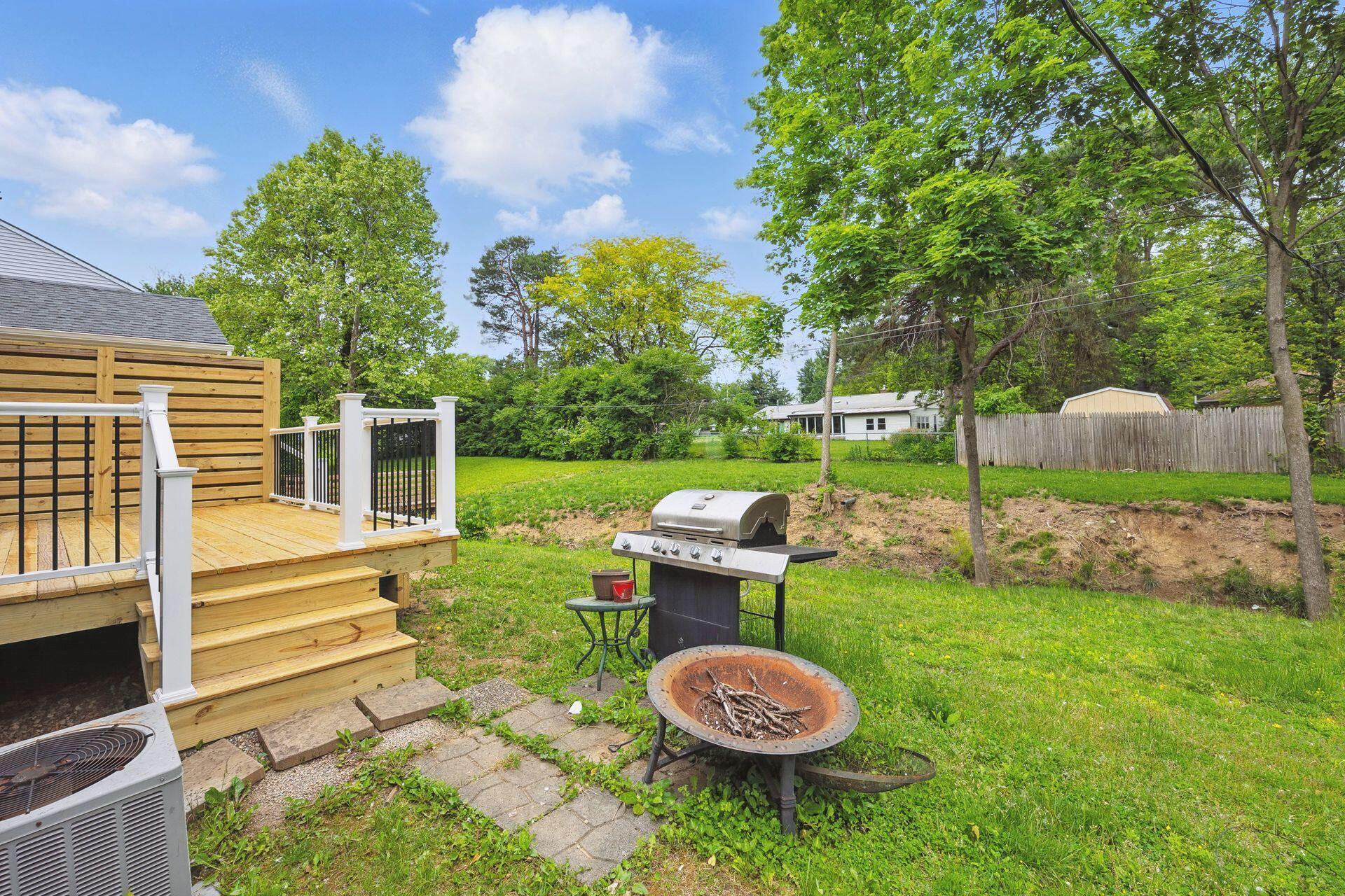 1232-34 Weybridge Road N