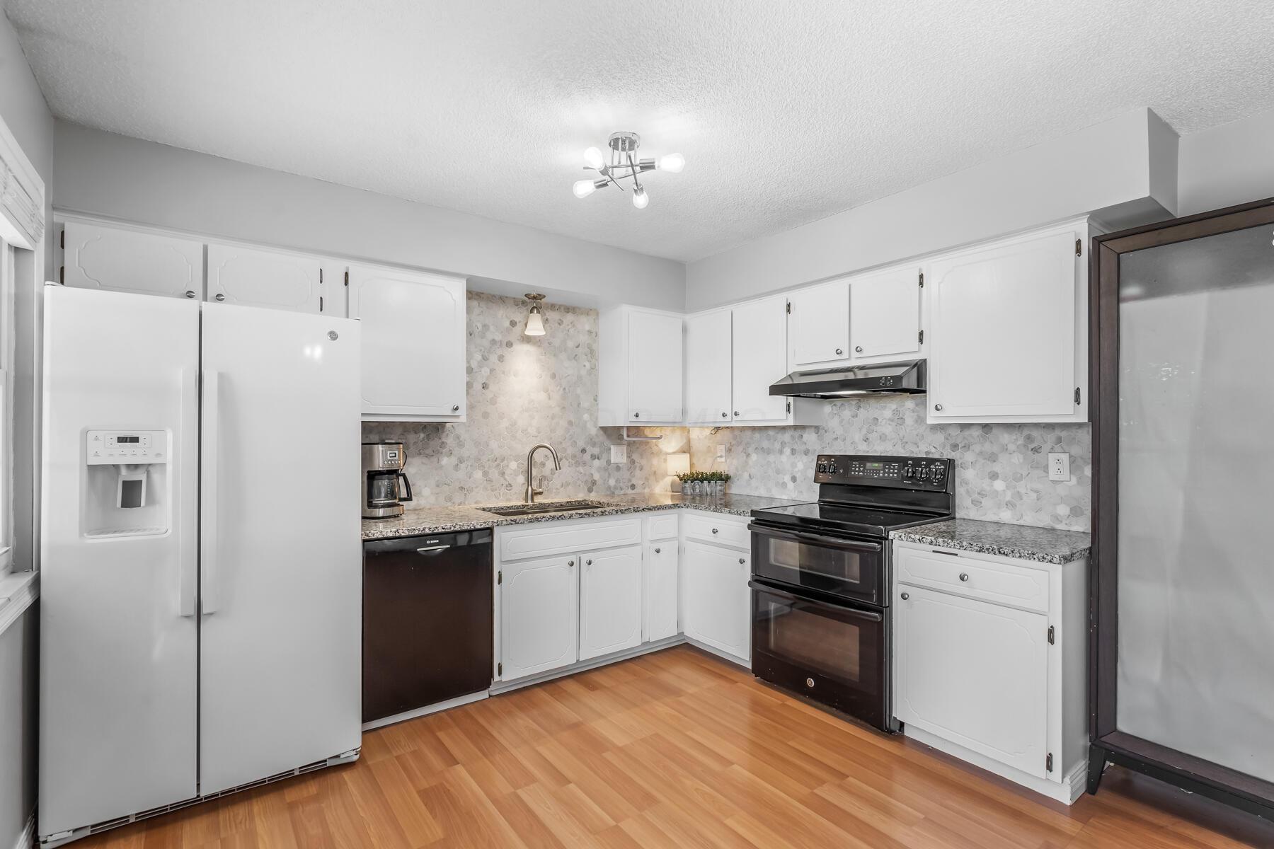5690 Brinkley Court