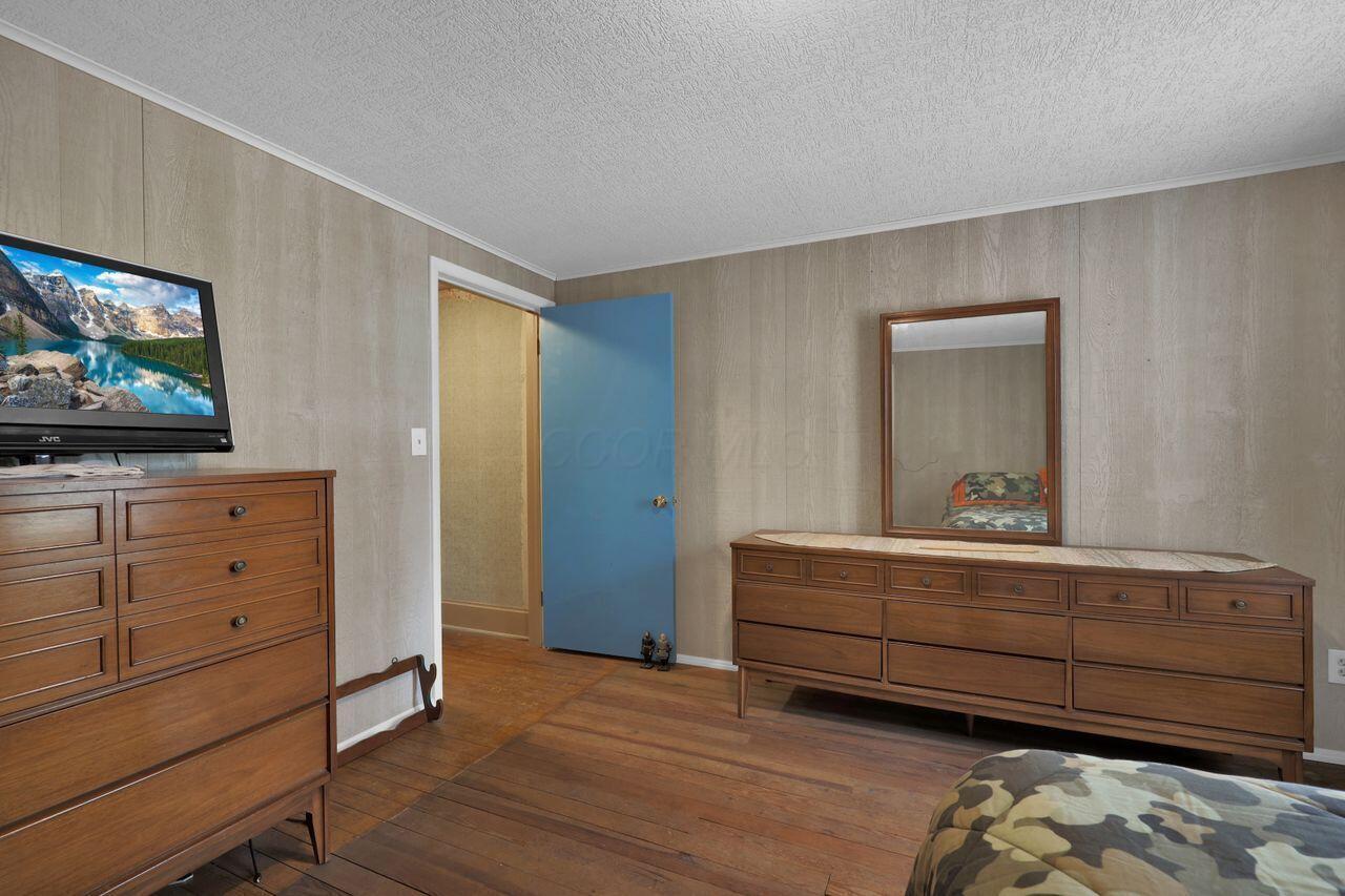 1102 Columbus Street