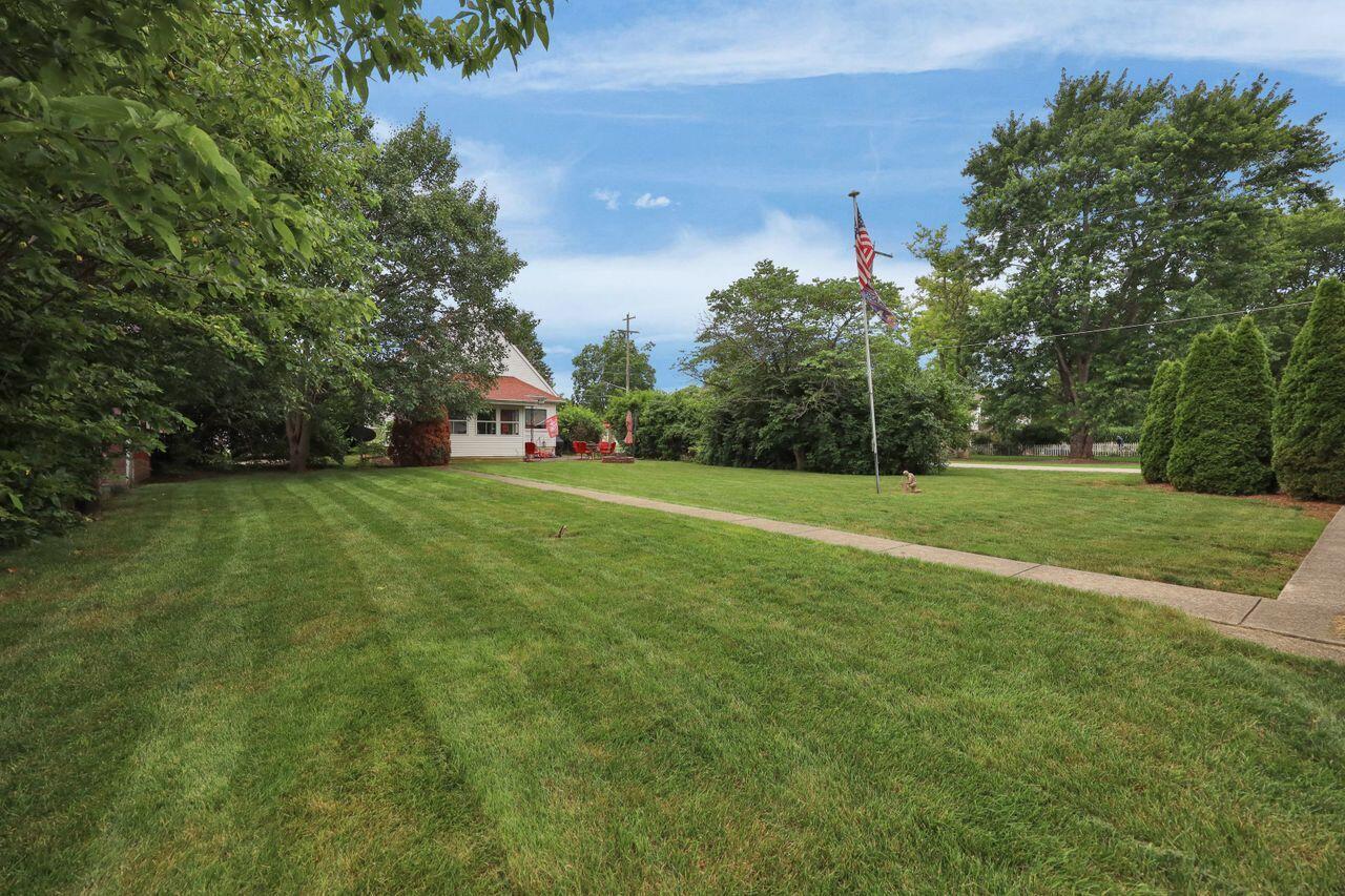 1102 Columbus Street