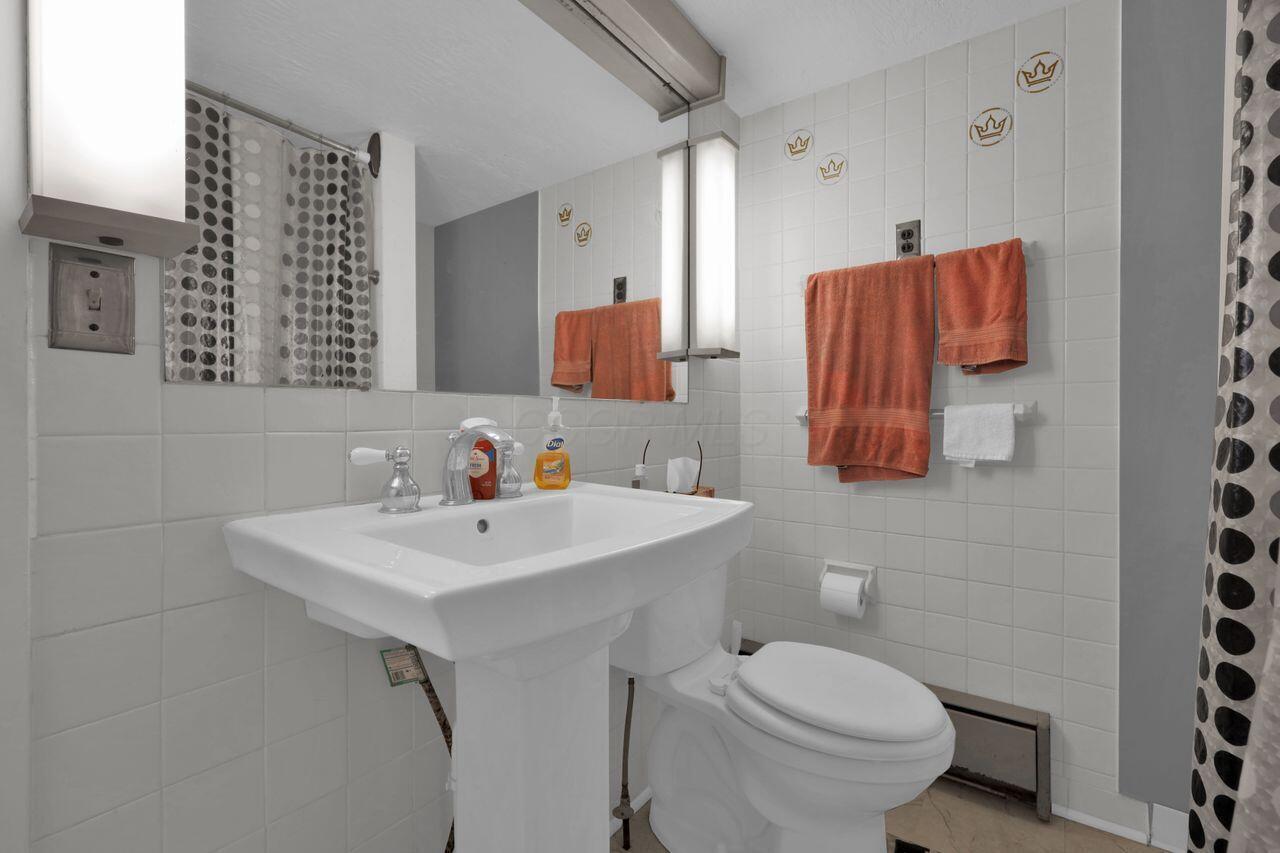 1102 Columbus Street