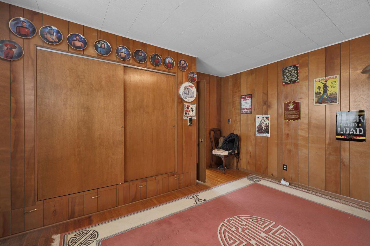 1102 Columbus Street