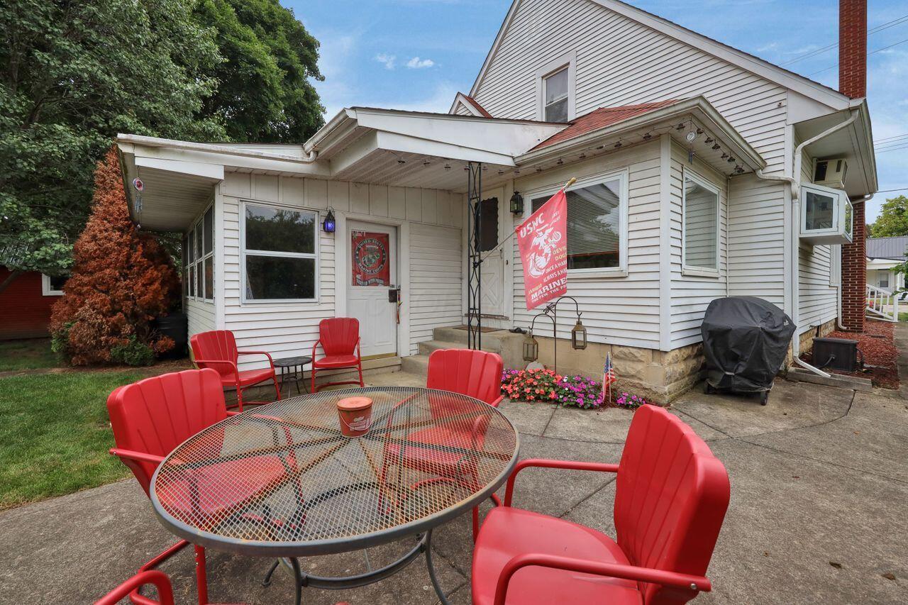 1102 Columbus Street