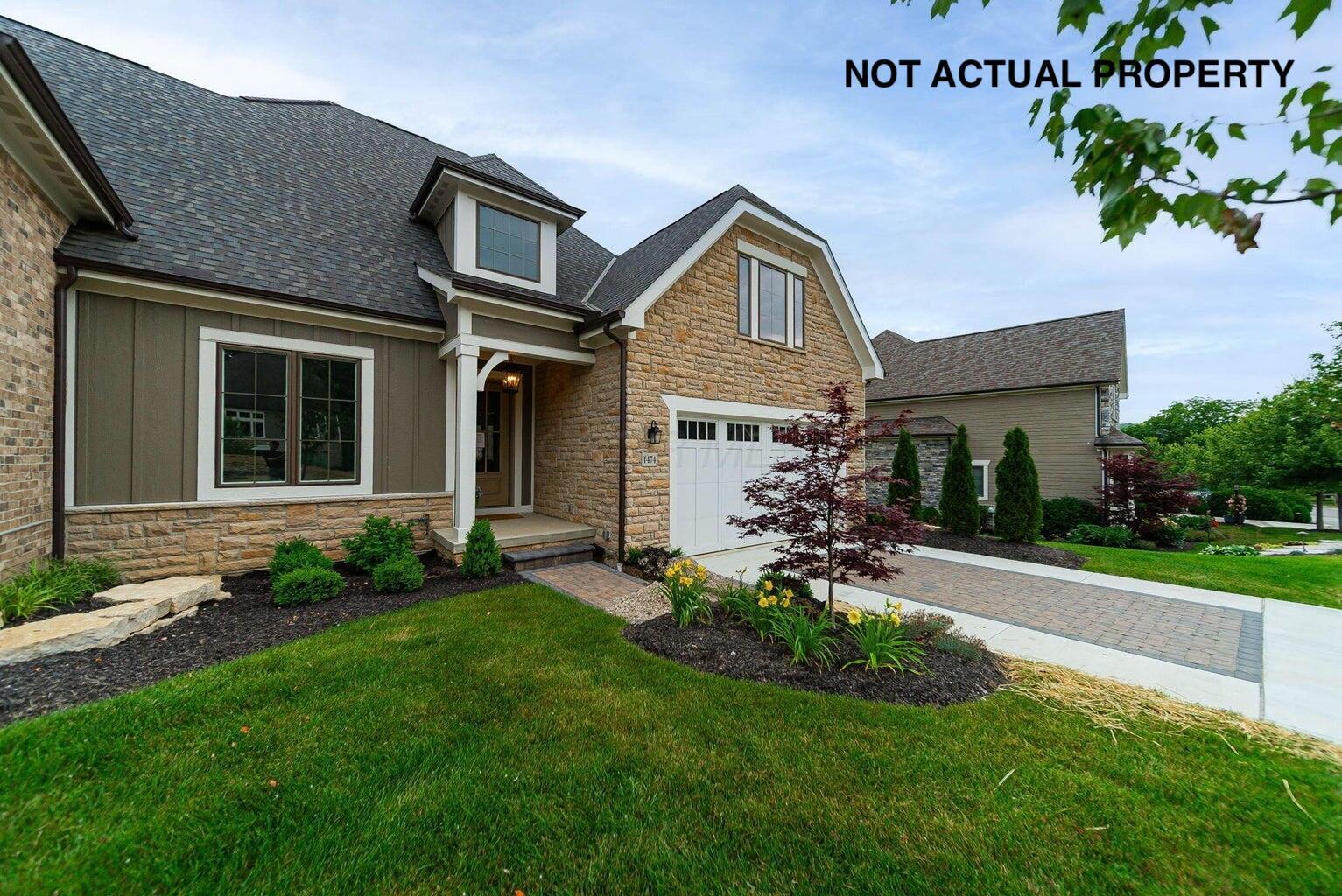 1483 Dogwood Loop