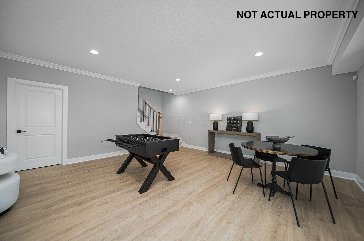 1483 Dogwood Loop