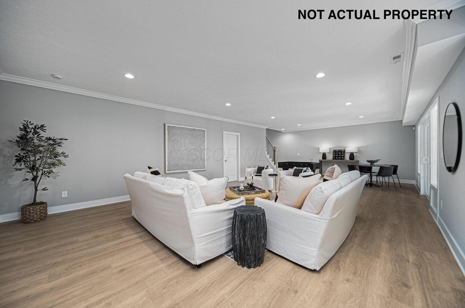 1483 Dogwood Loop