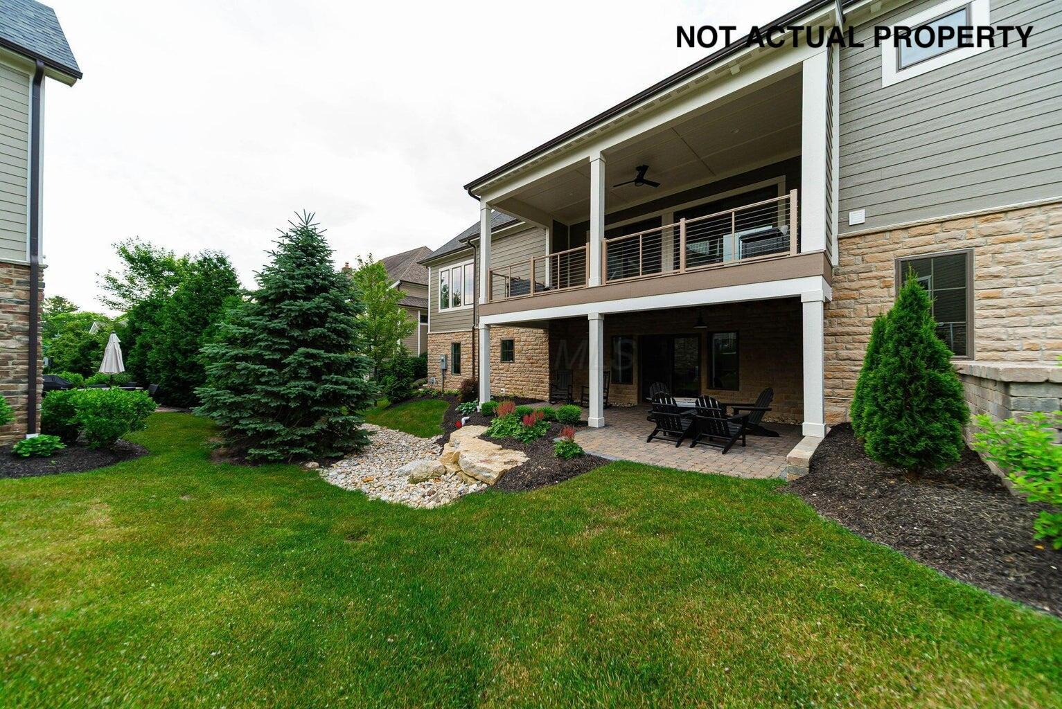 1483 Dogwood Loop