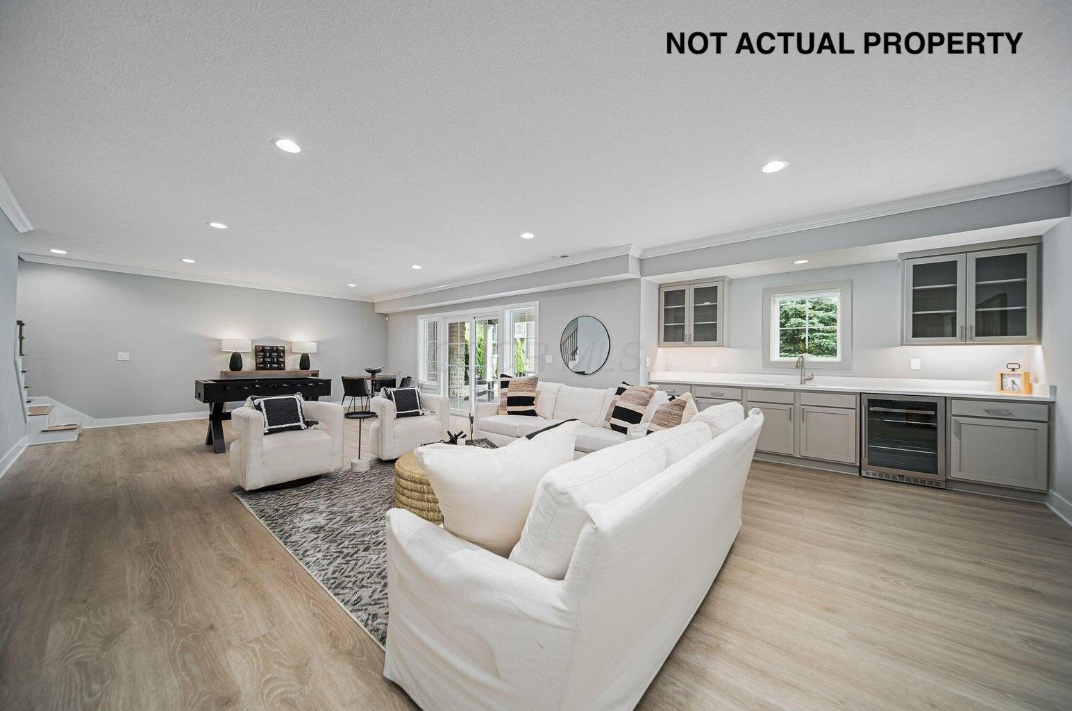 1483 Dogwood Loop