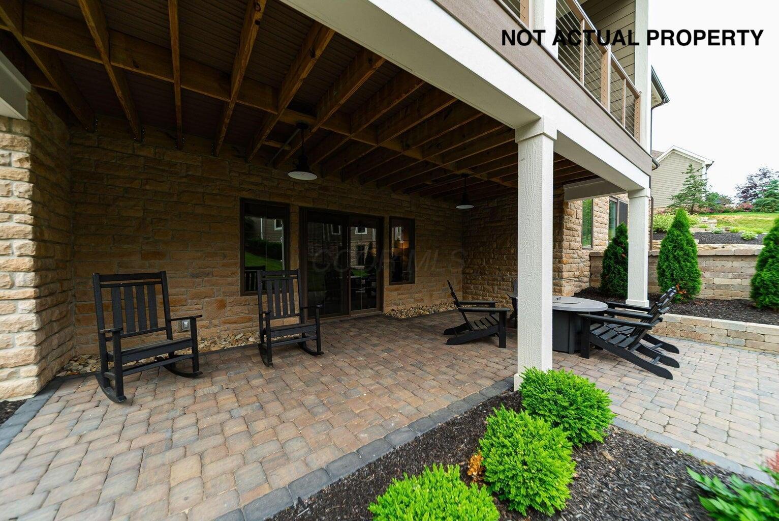 1483 Dogwood Loop