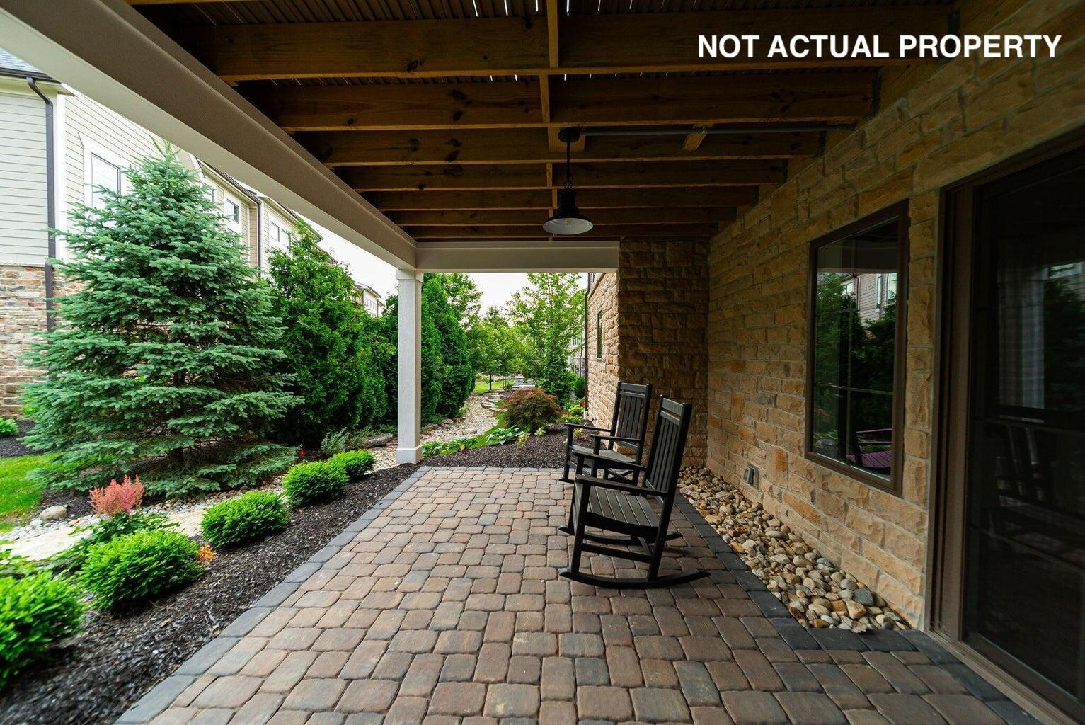 1483 Dogwood Loop