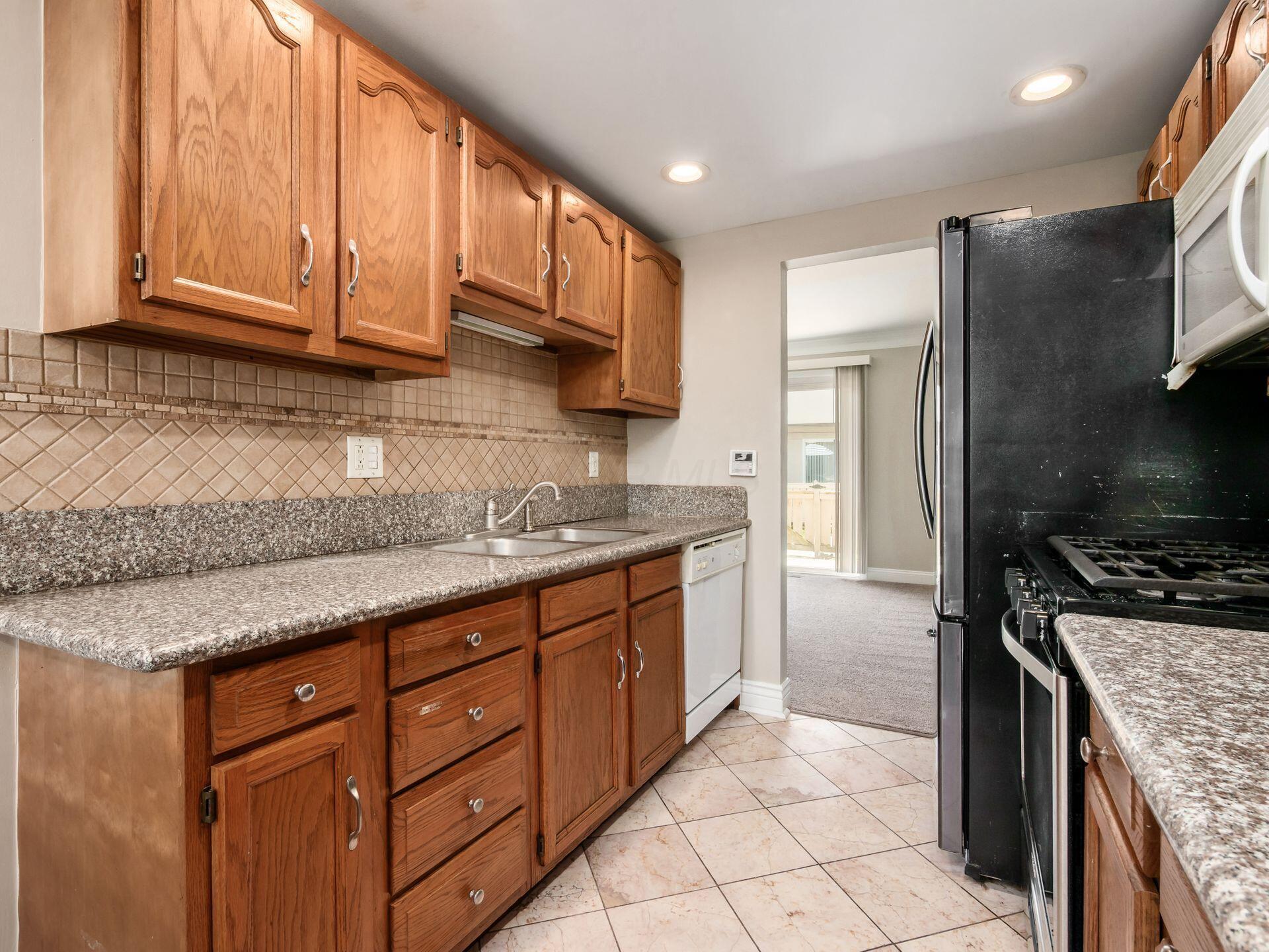 2557 Olde Hill Court S