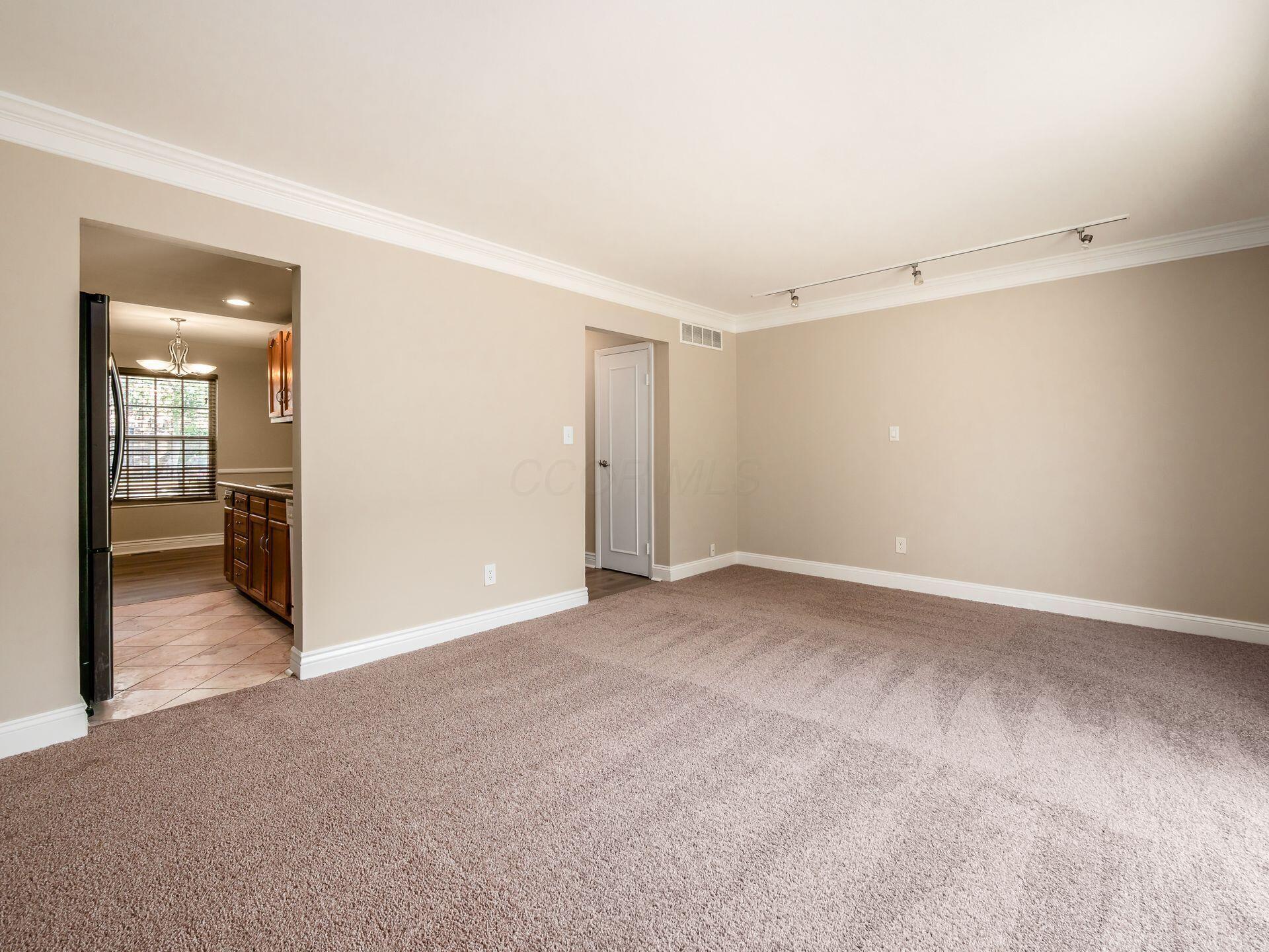 2557 Olde Hill Court S