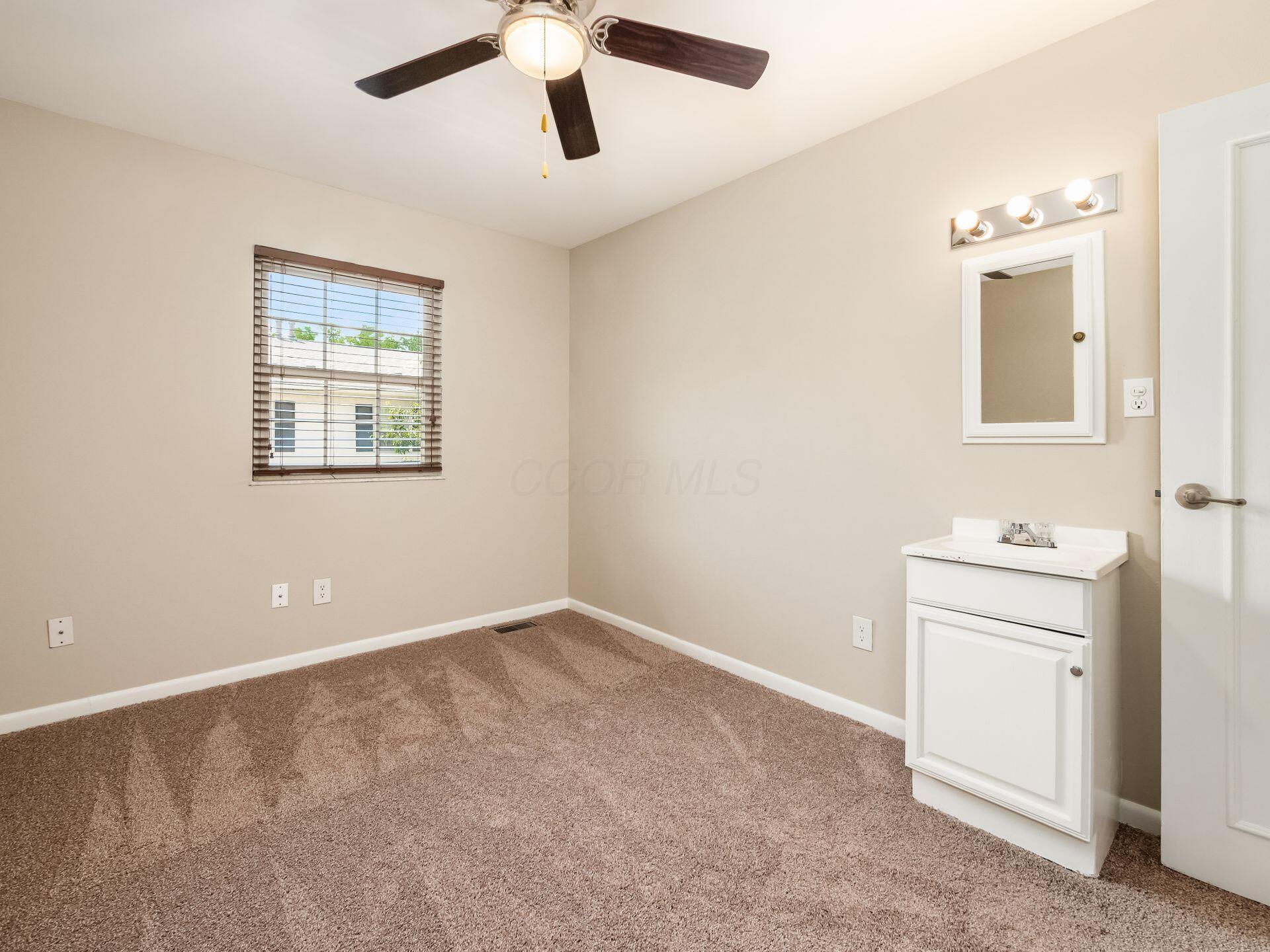 2557 Olde Hill Court S