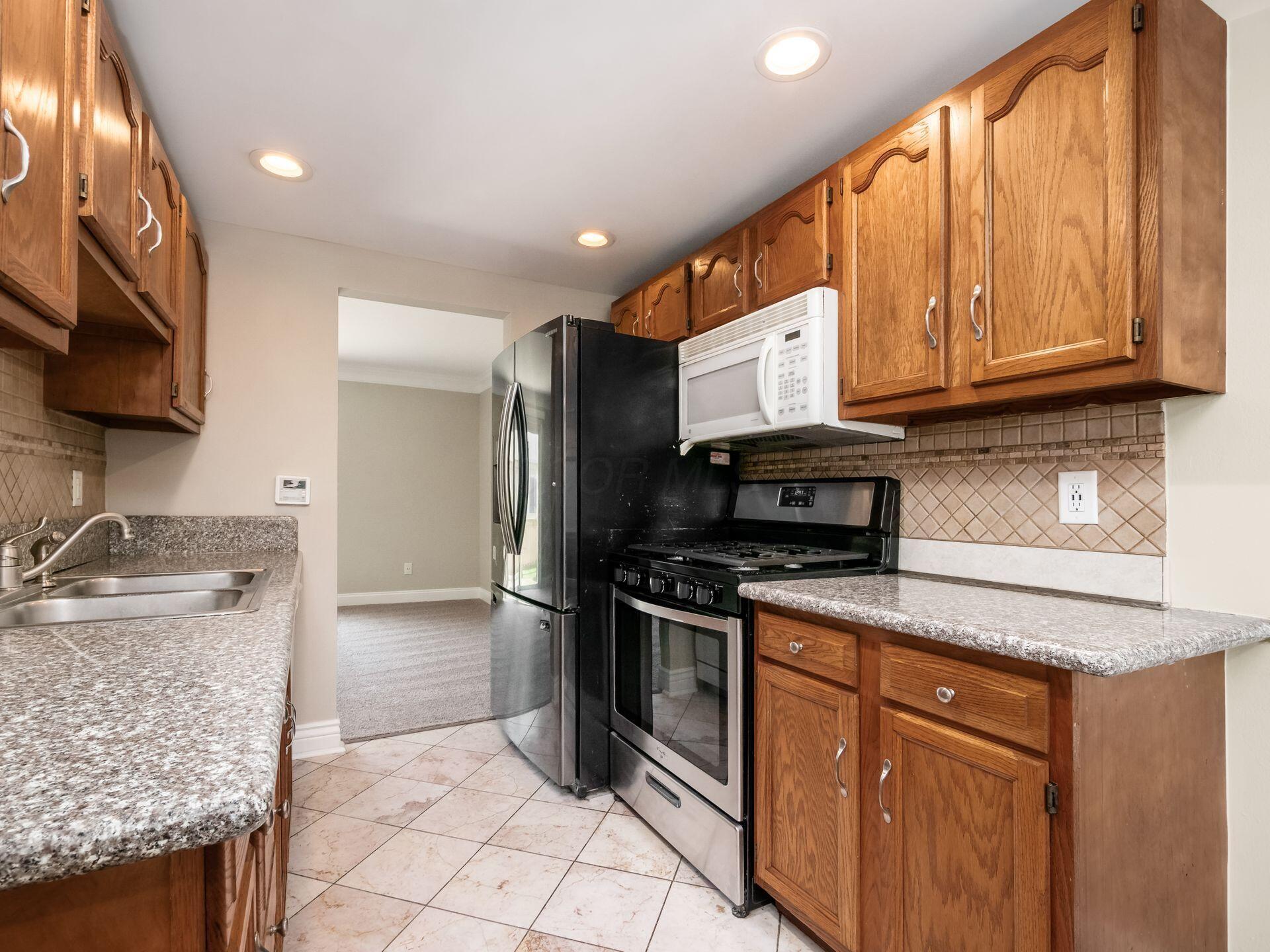 2557 Olde Hill Court S