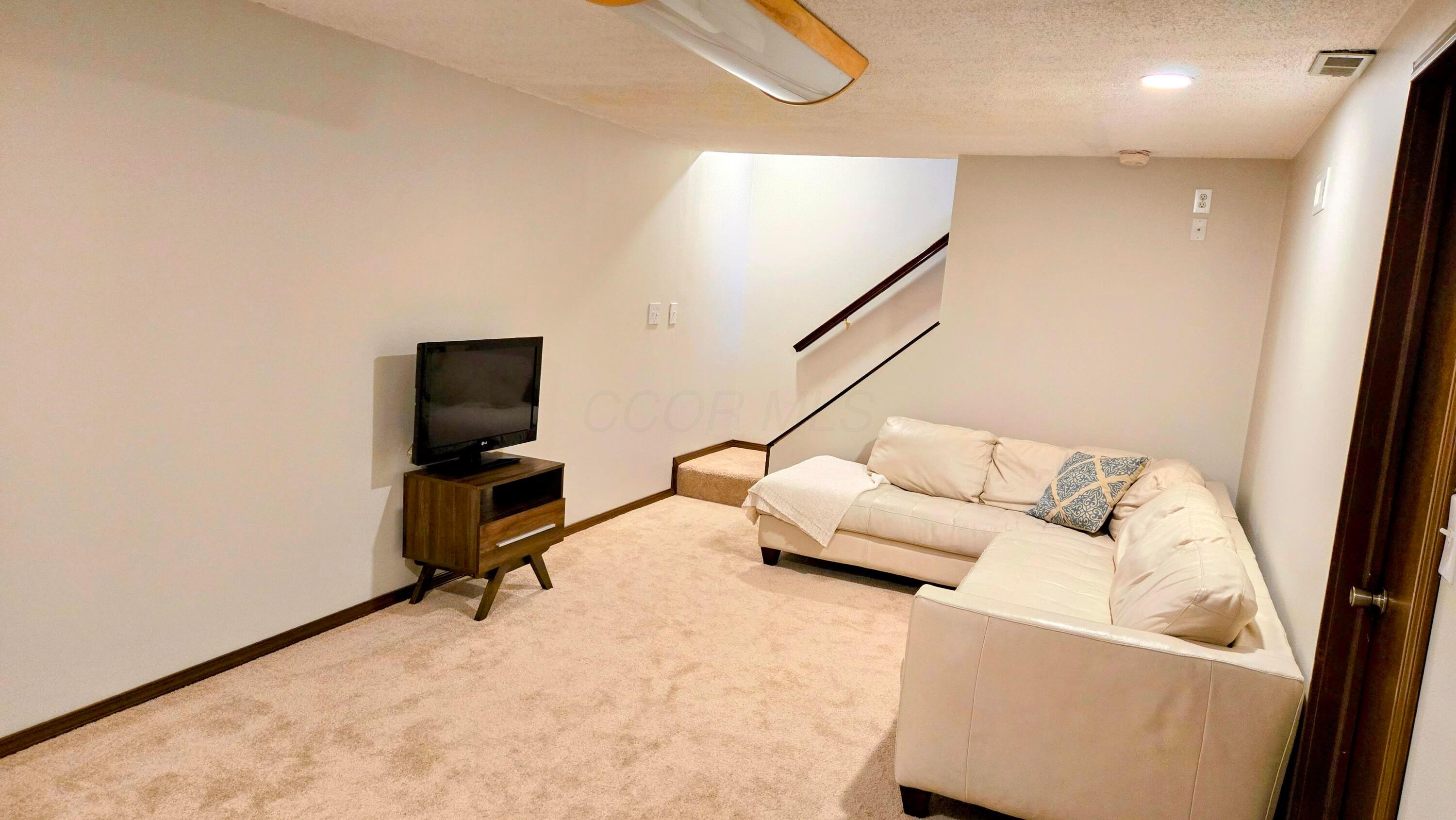 6585 Delburn Court