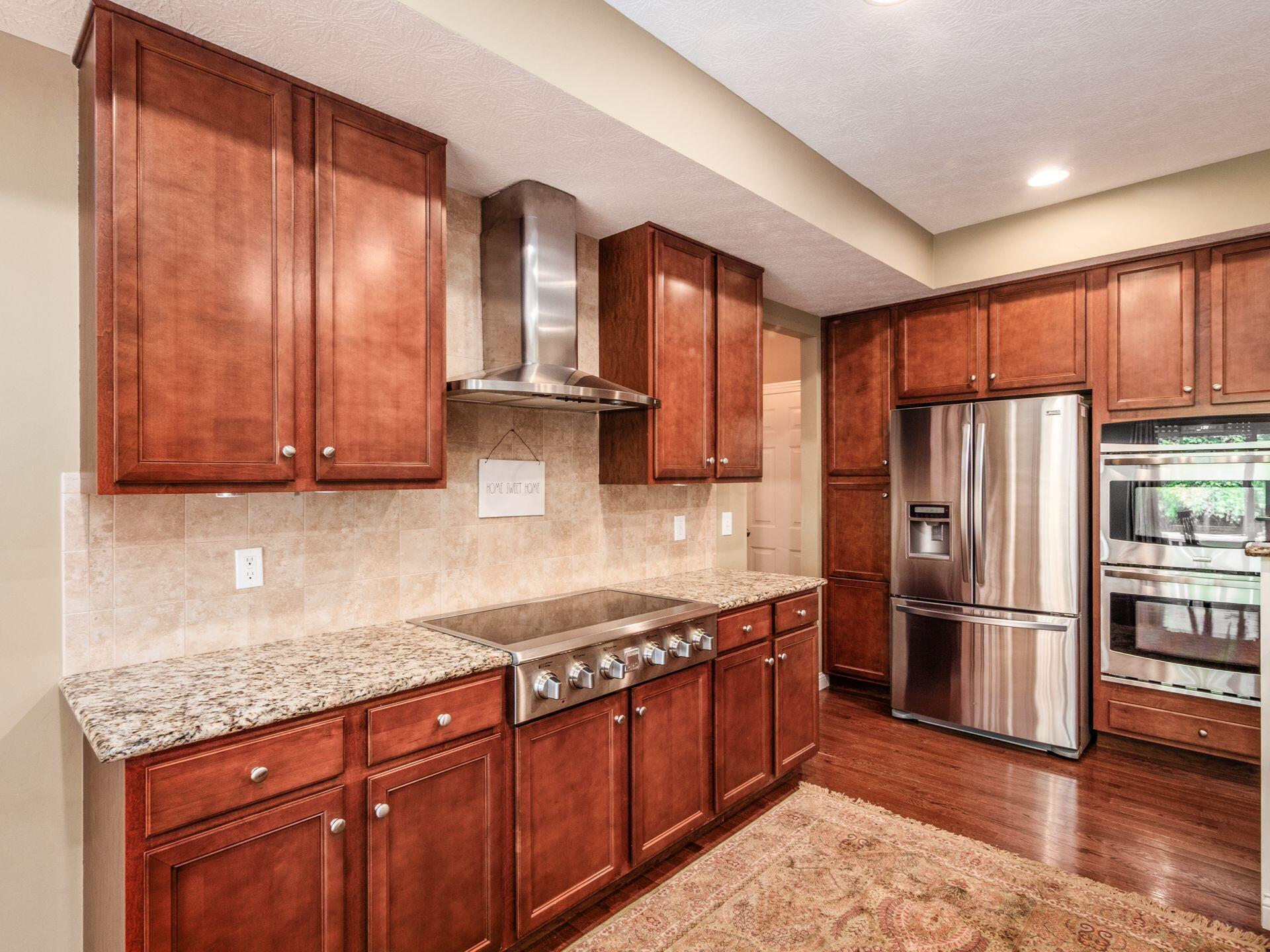 6504 Shadewater Drive