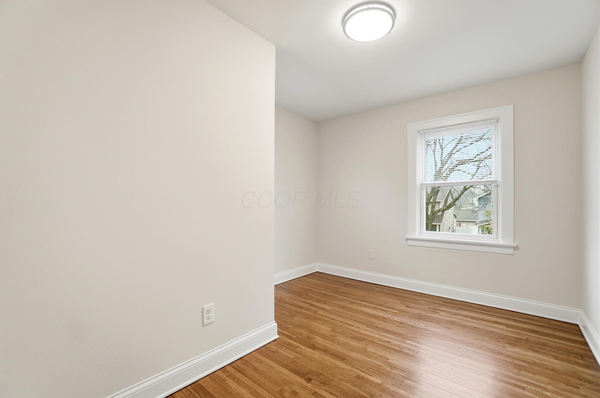 1129 Mulford Road