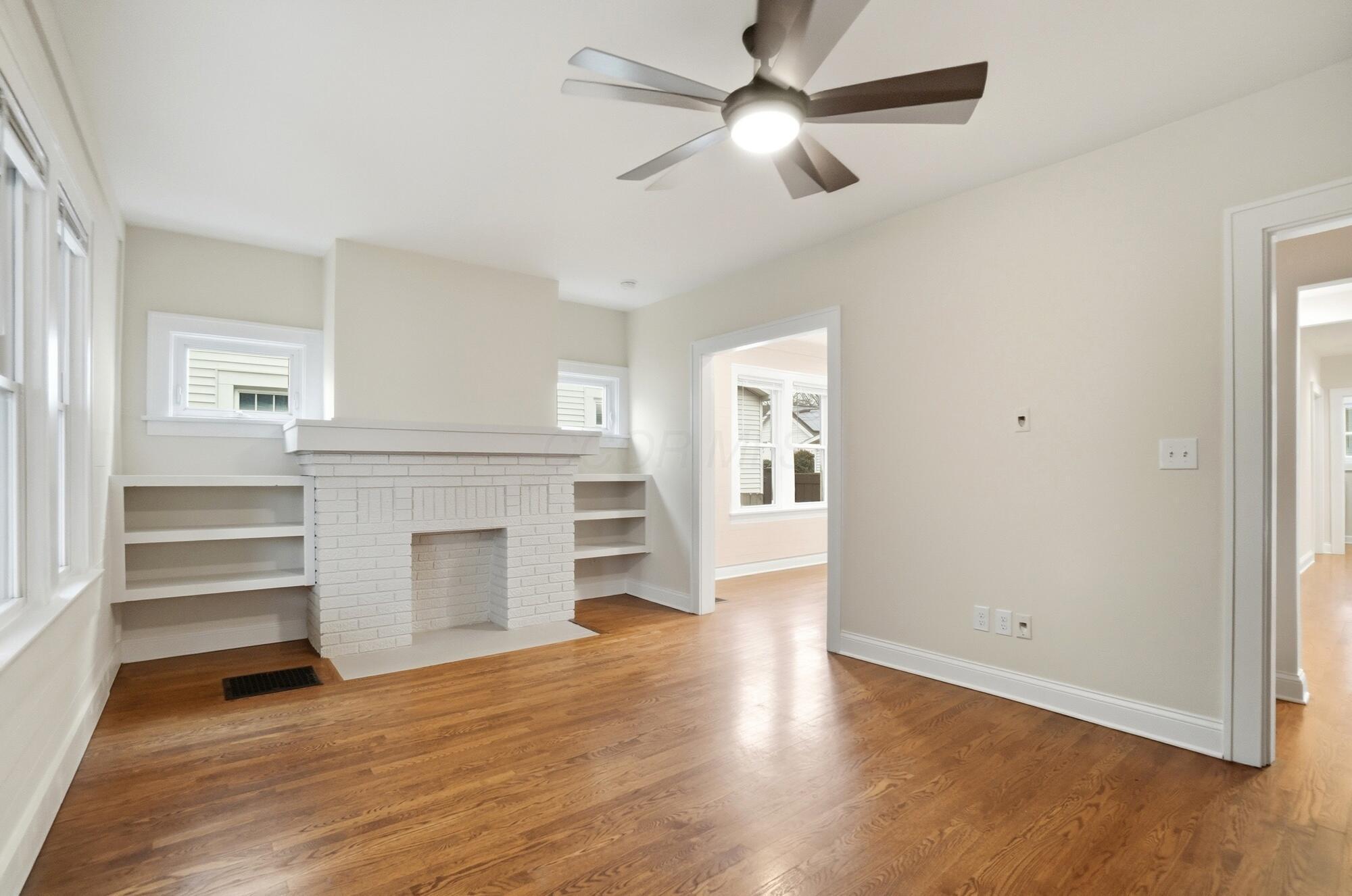 1129 Mulford Road