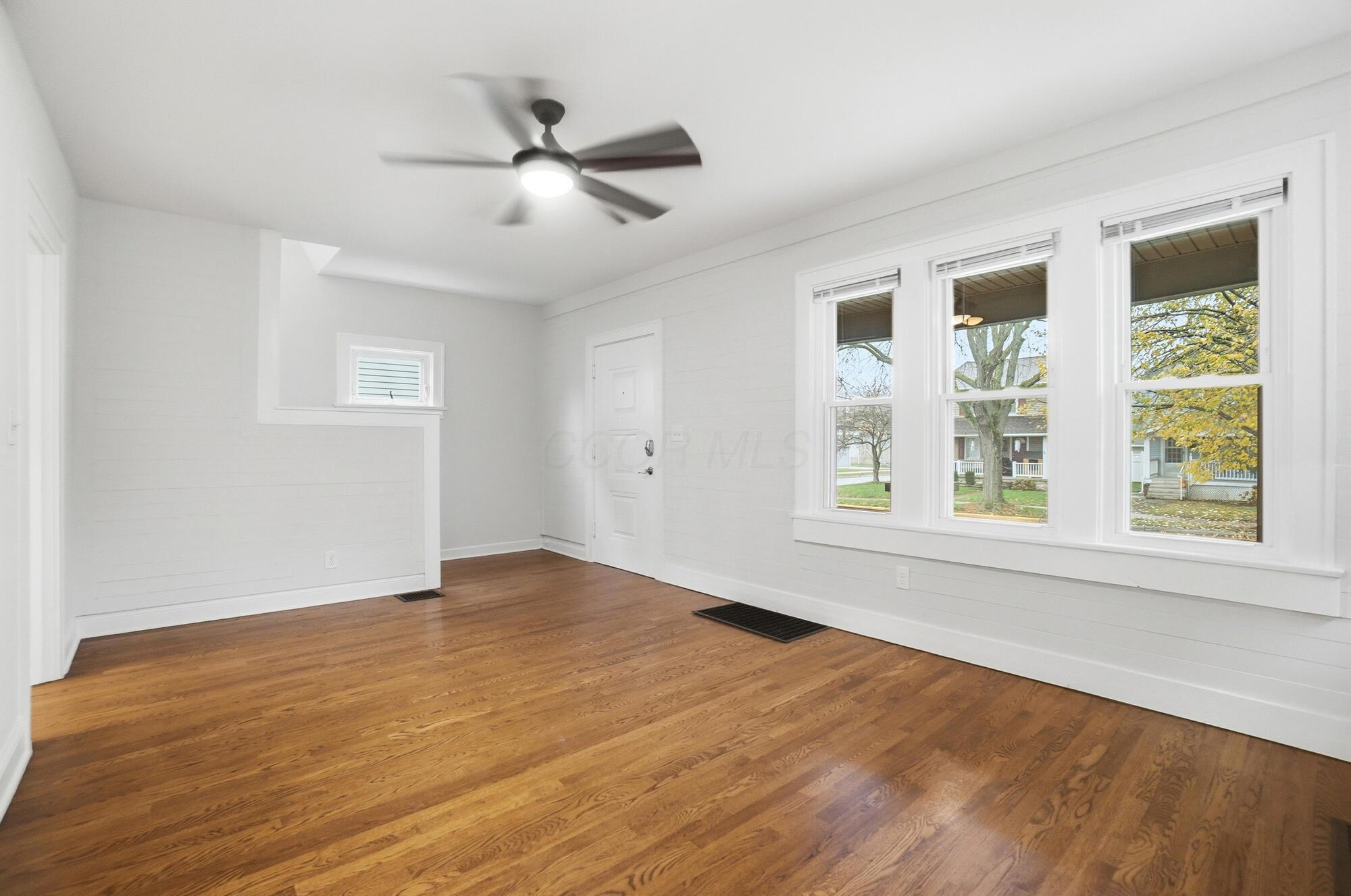 1129 Mulford Road