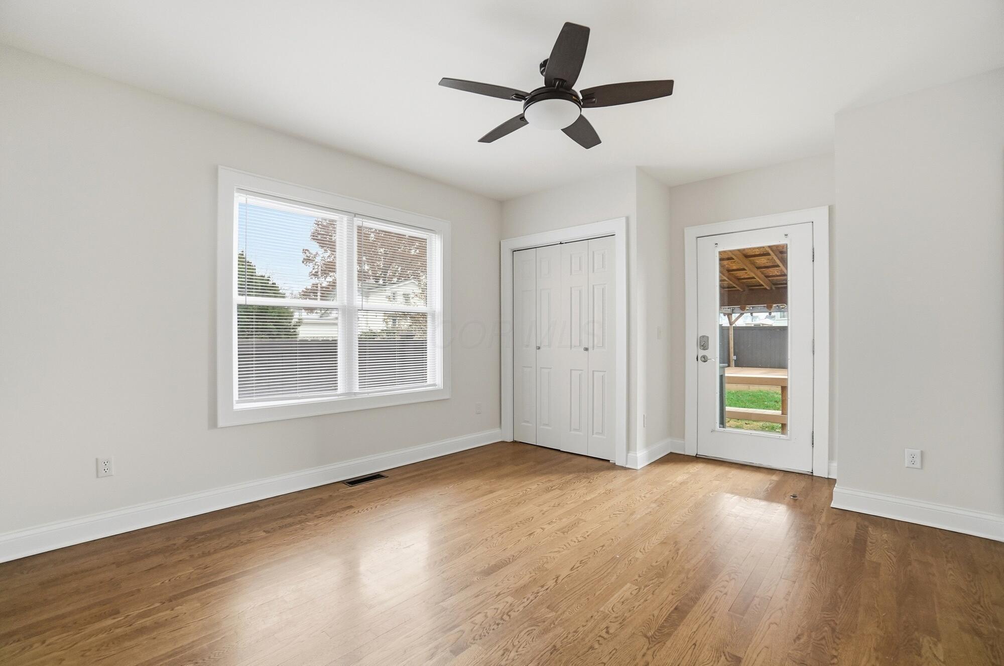1129 Mulford Road