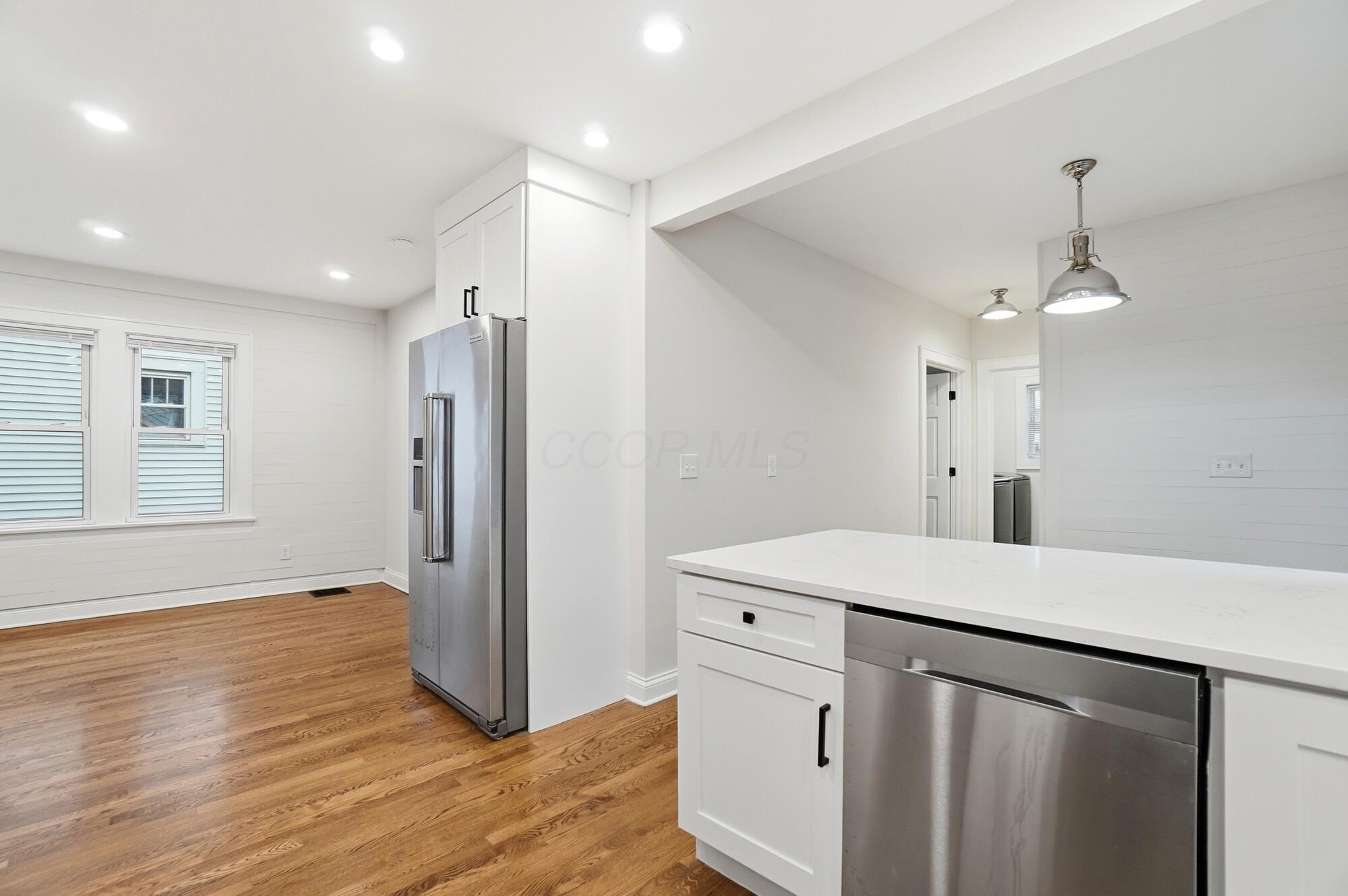 1129 Mulford Road