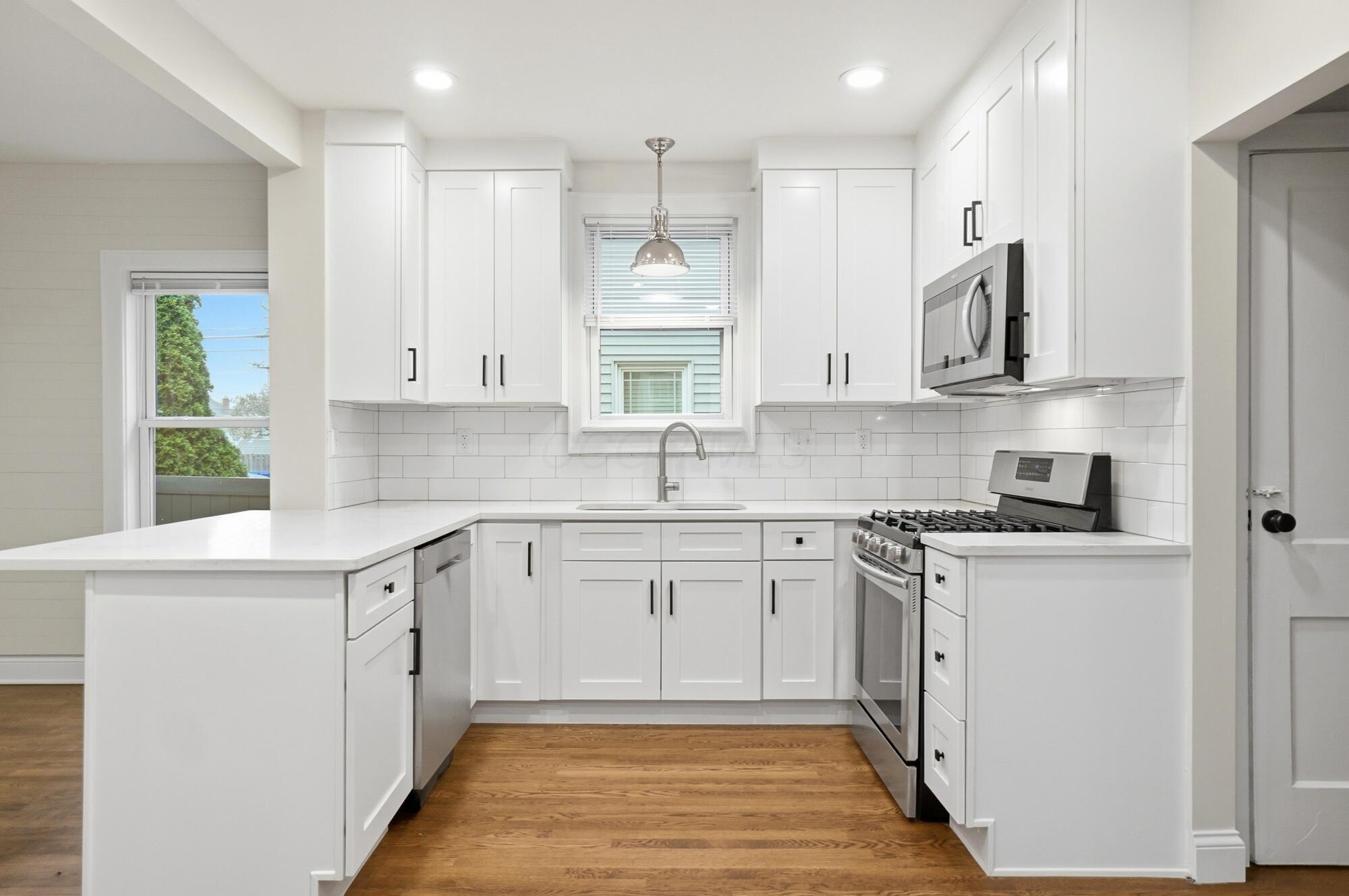 1129 Mulford Road