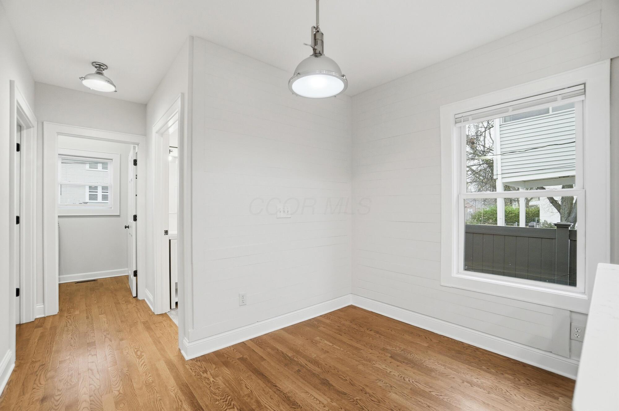 1129 Mulford Road