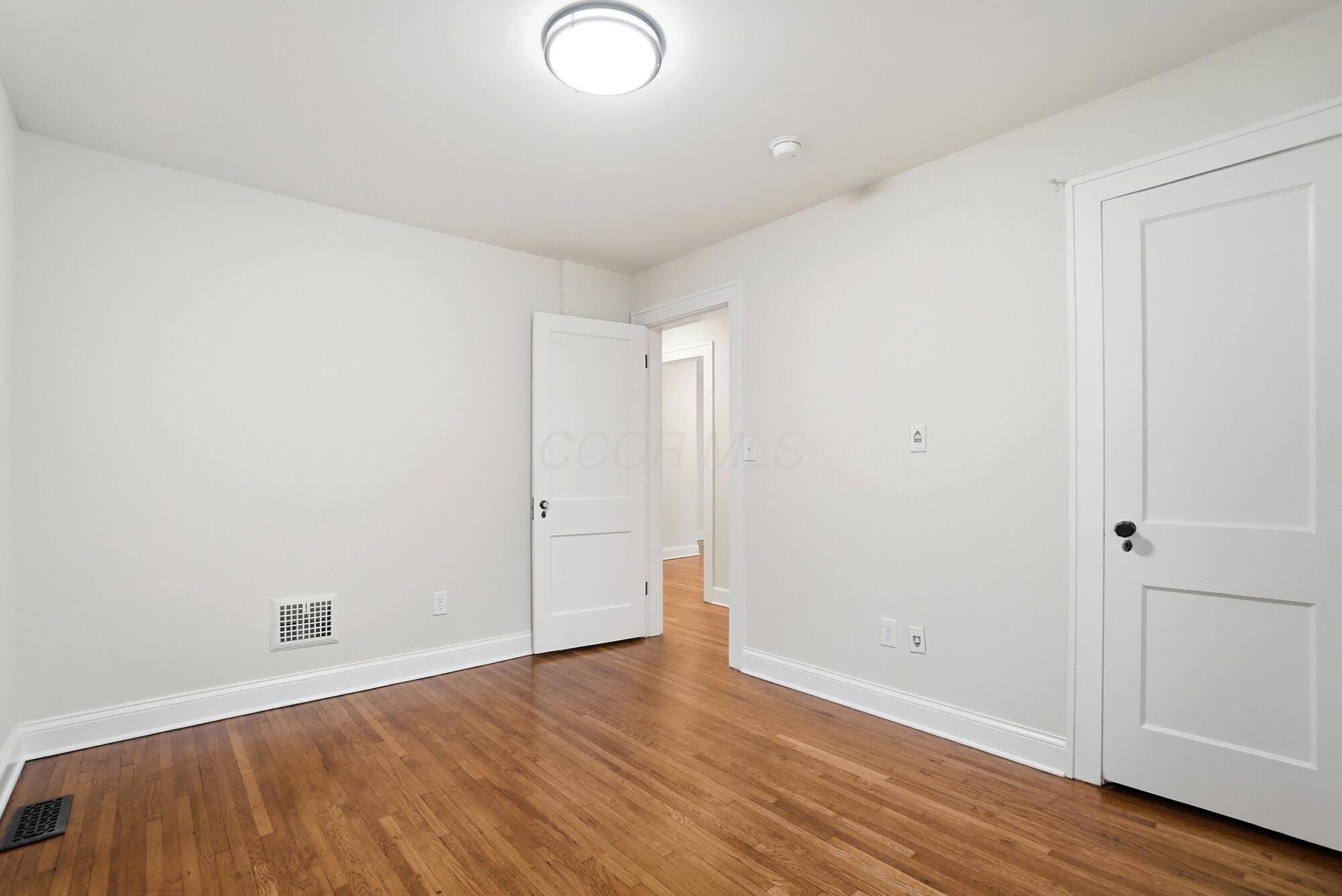 1129 Mulford Road