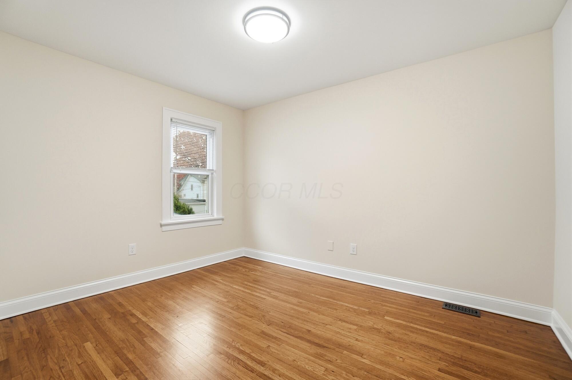 1129 Mulford Road