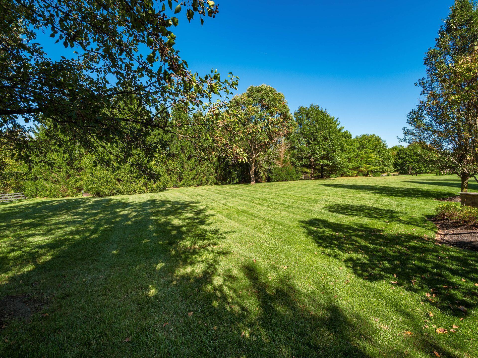 5208 Rosalind Boulevard