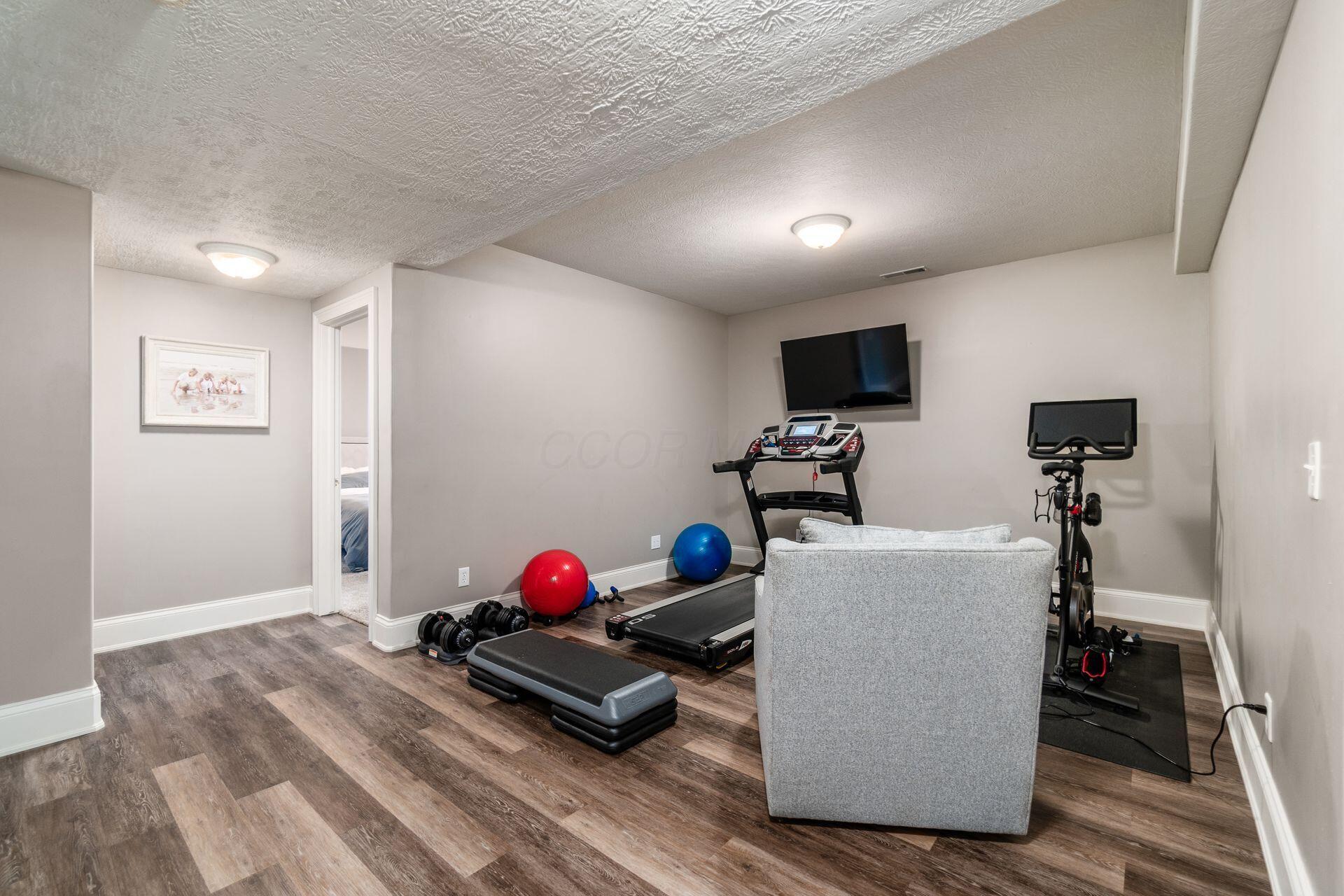 5208 Rosalind Boulevard