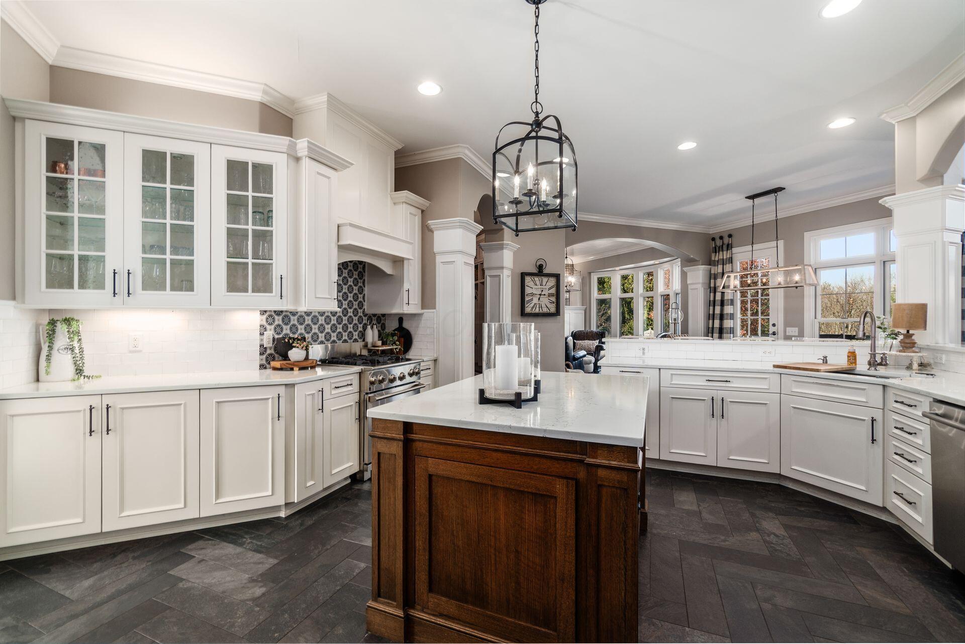 5208 Rosalind Boulevard